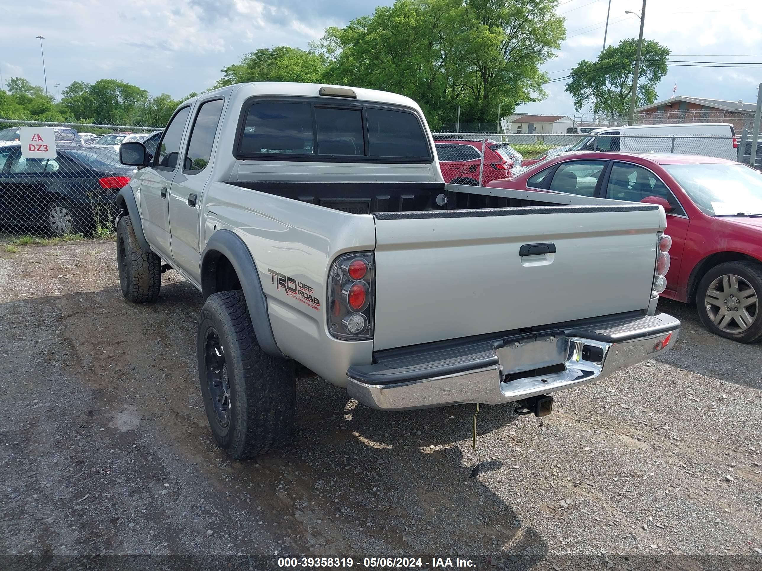 Photo 2 VIN: 5TEGN92N24Z465625 - TOYOTA TACOMA 