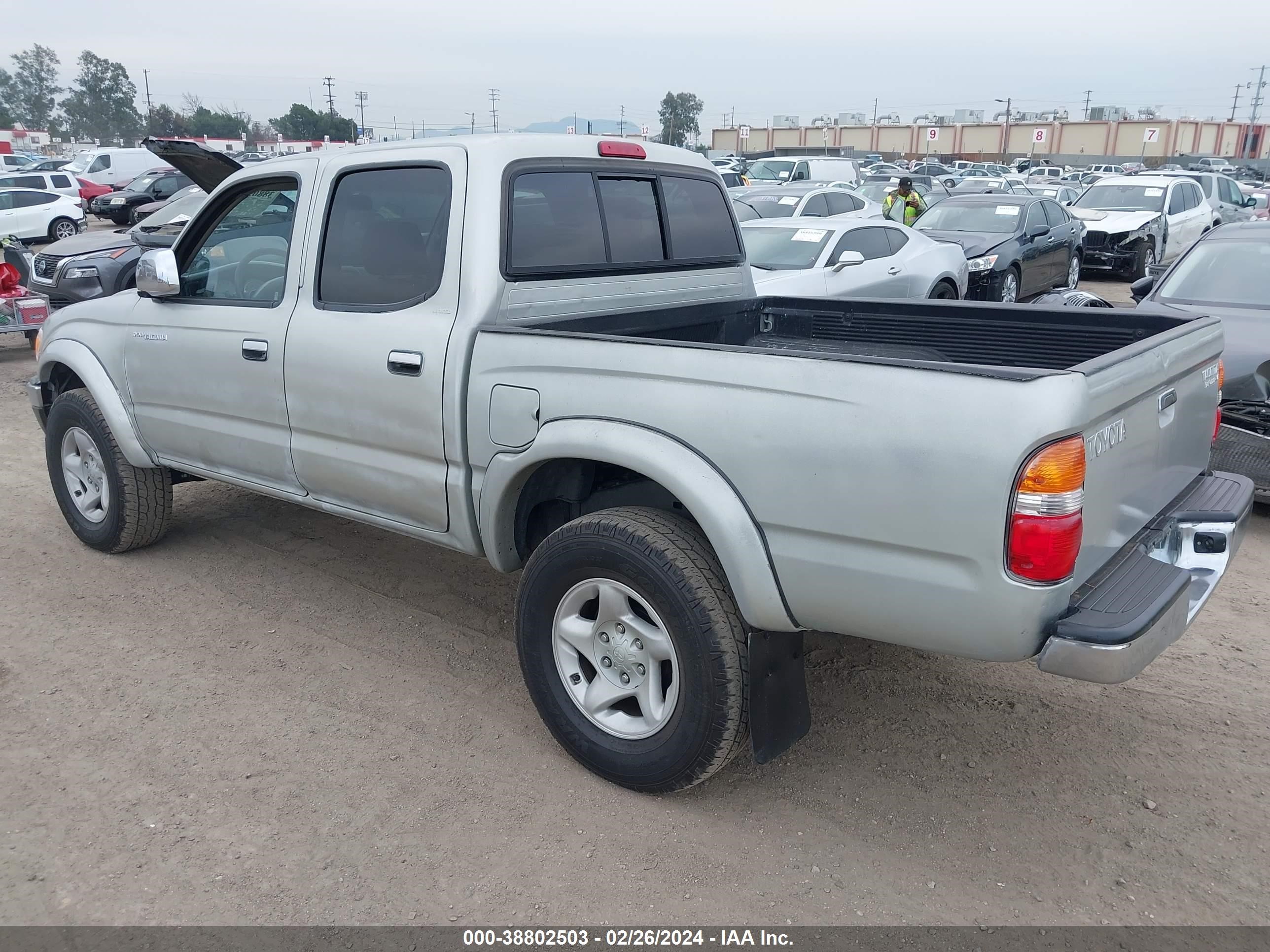 Photo 2 VIN: 5TEGN92N61Z879860 - TOYOTA TACOMA 