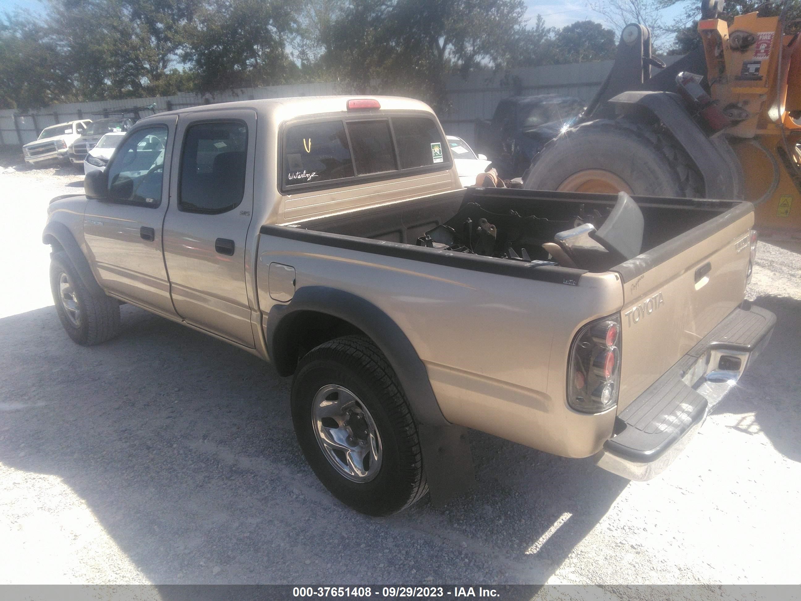 Photo 2 VIN: 5TEGN92N72Z038079 - TOYOTA TACOMA 