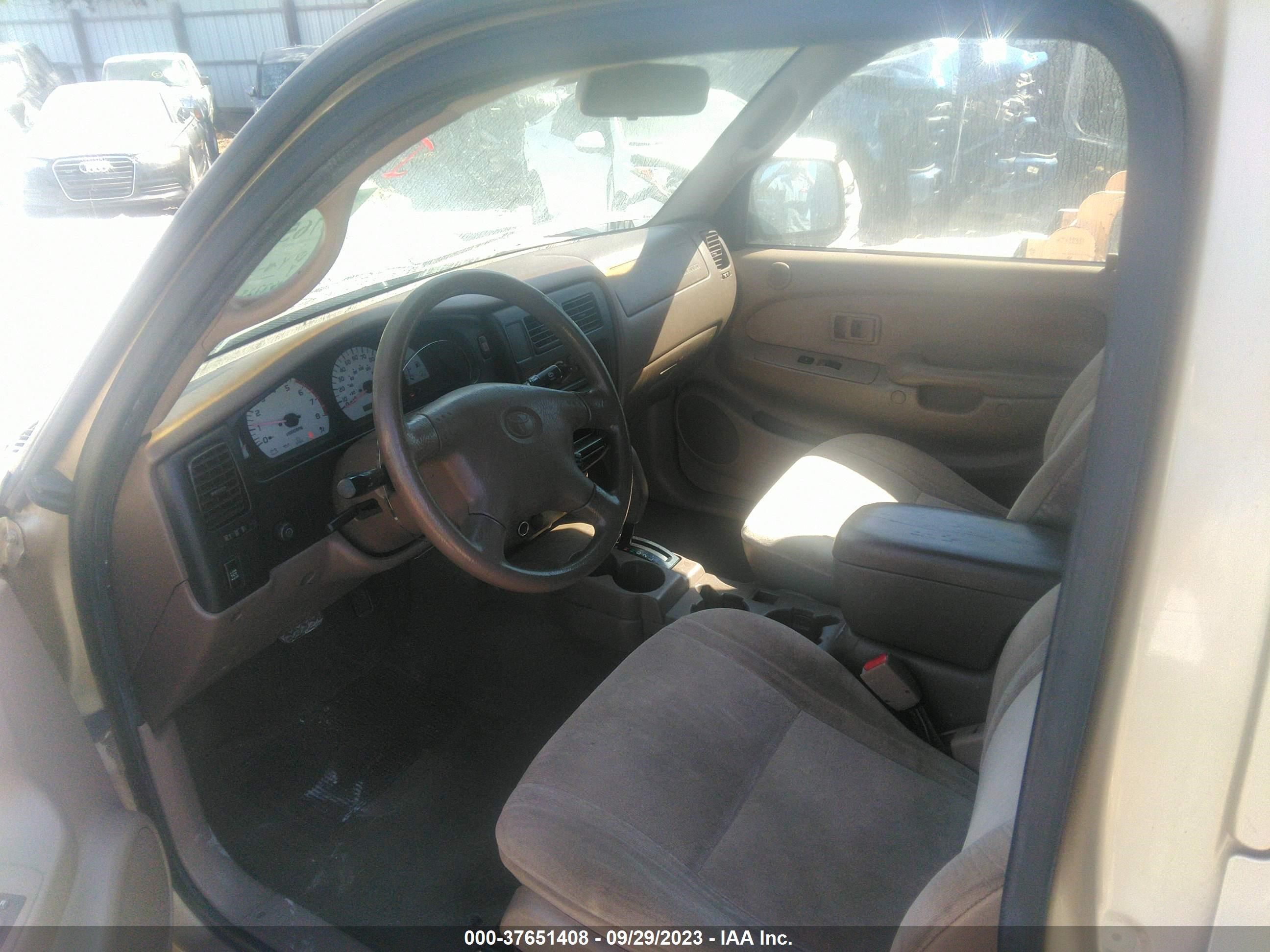 Photo 4 VIN: 5TEGN92N72Z038079 - TOYOTA TACOMA 