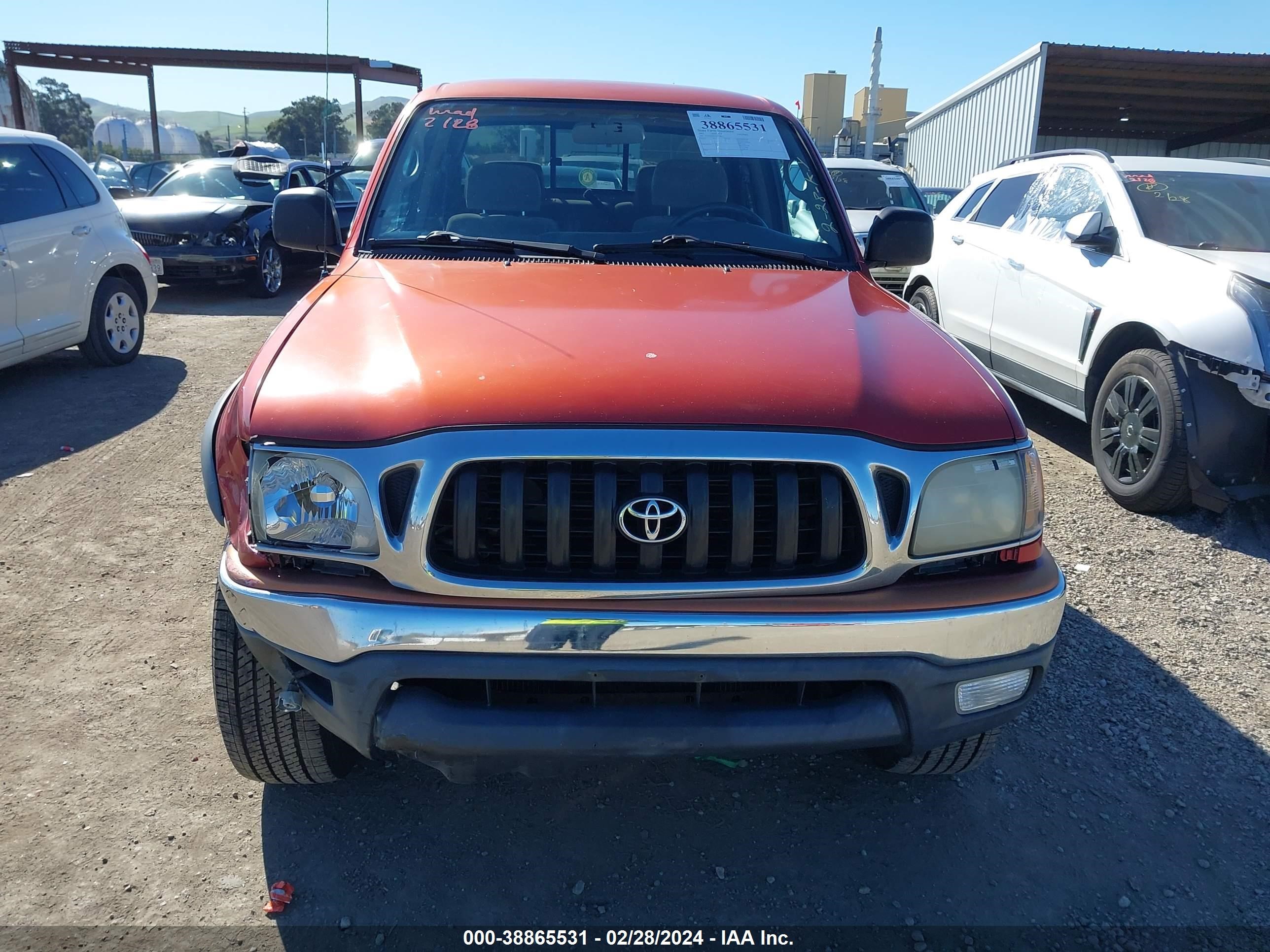 Photo 11 VIN: 5TEGN92NX2Z034012 - TOYOTA TACOMA 