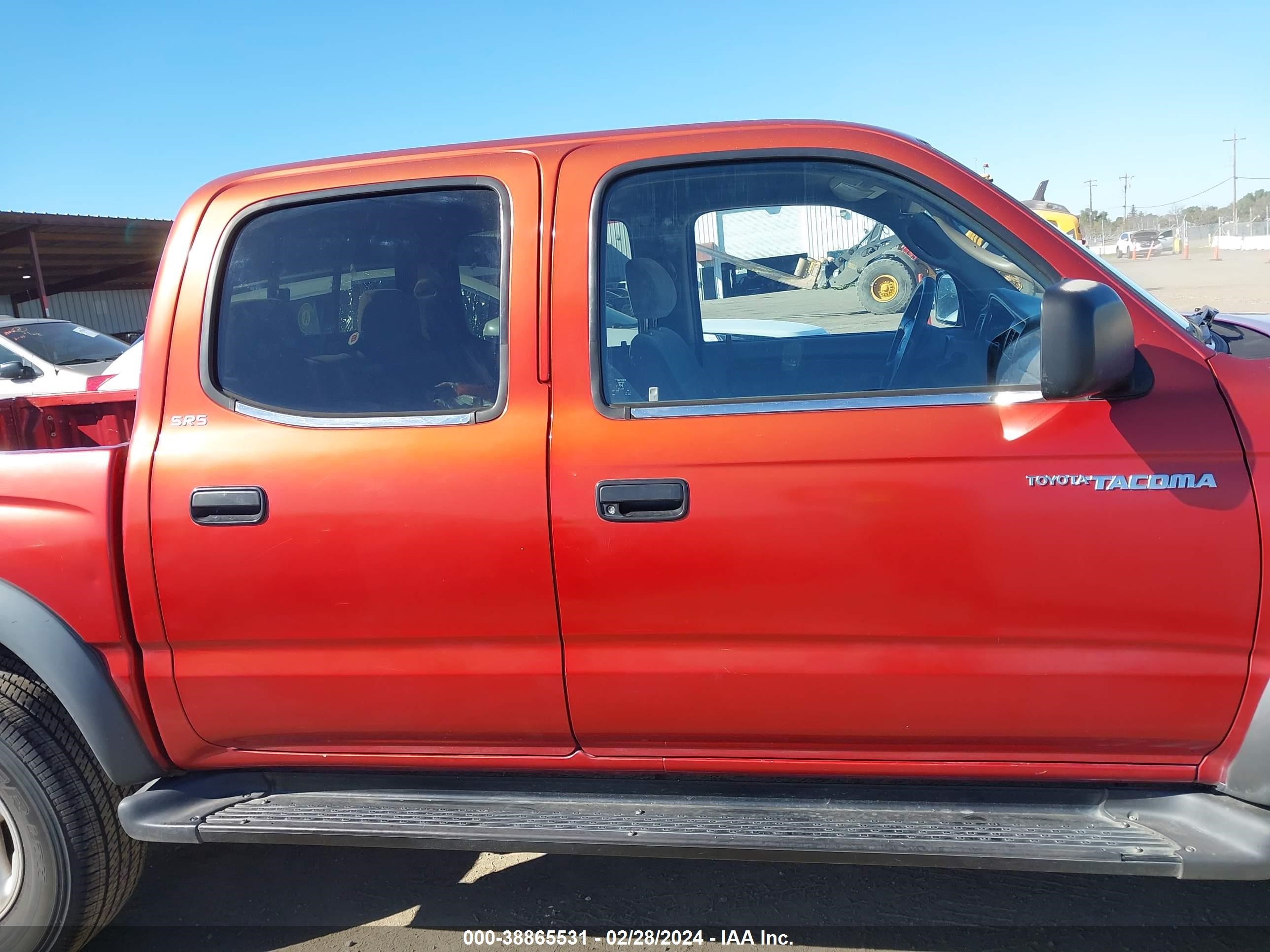 Photo 12 VIN: 5TEGN92NX2Z034012 - TOYOTA TACOMA 