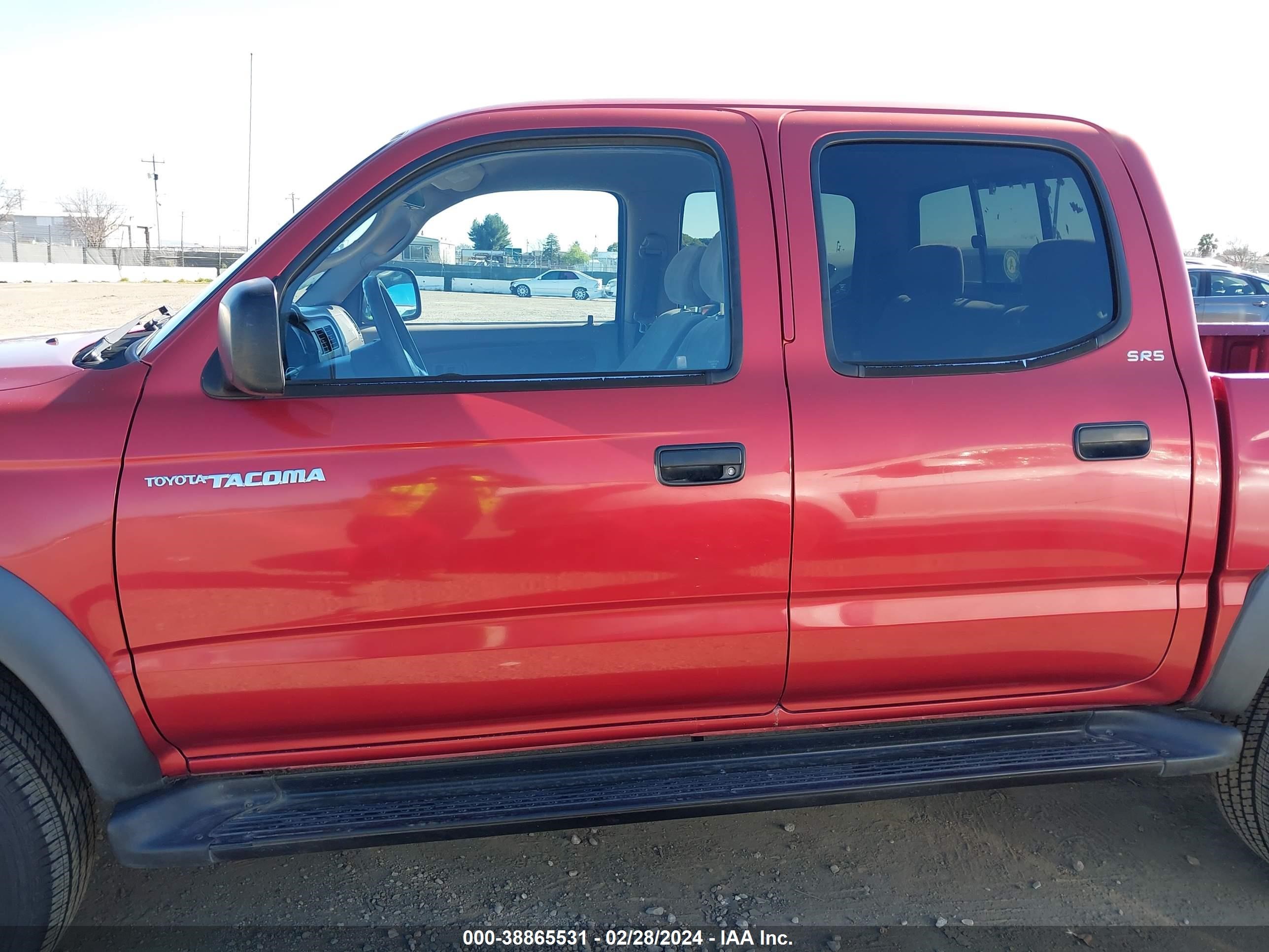 Photo 13 VIN: 5TEGN92NX2Z034012 - TOYOTA TACOMA 