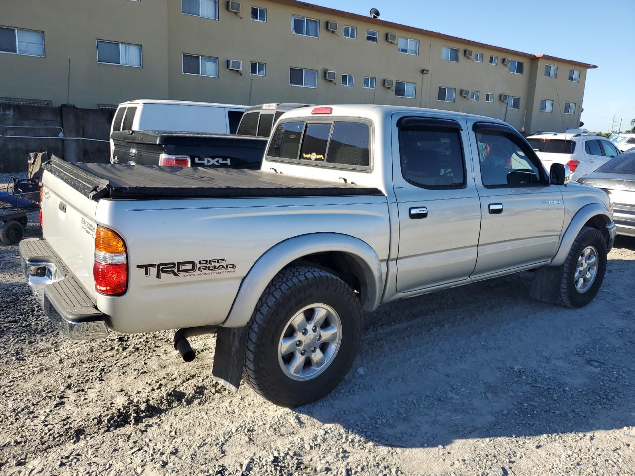 Photo 2 VIN: 5TEGN92NX4Z325211 - TOYOTA TACOMA 