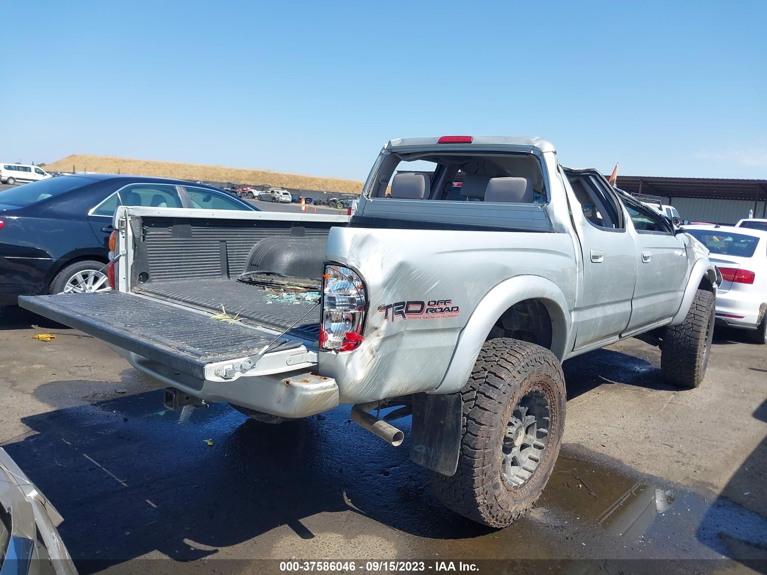 Photo 3 VIN: 5TEHN72N02Z138985 - TOYOTA TACOMA 