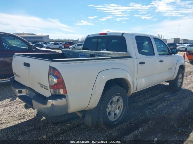 Photo 3 VIN: 5TEJU4GN0AZ693218 - TOYOTA TACOMA 