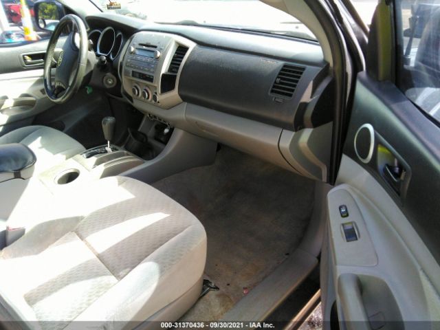 Photo 4 VIN: 5TEJU4GNXAZ705181 - TOYOTA TACOMA 