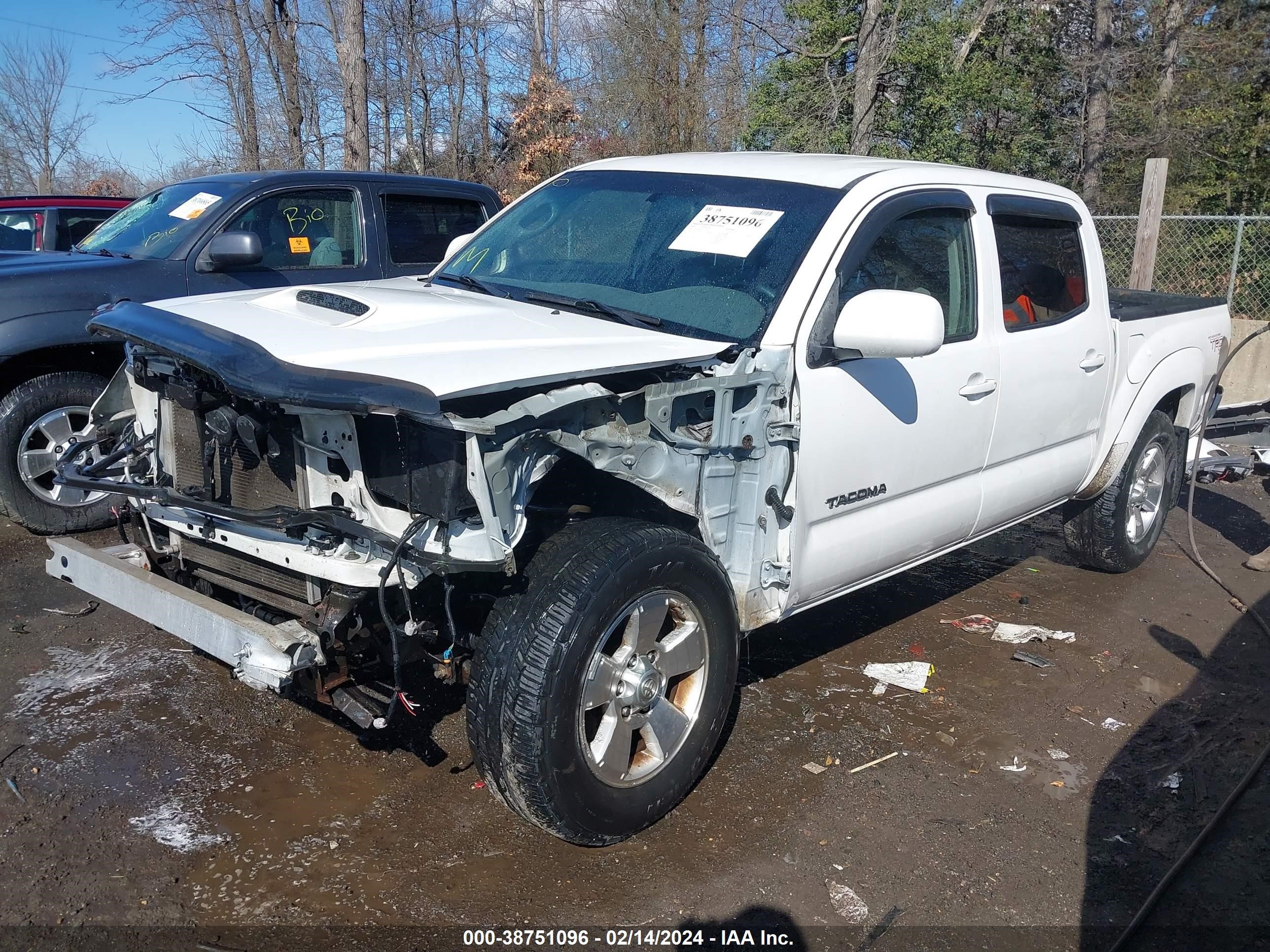 Photo 1 VIN: 5TEJU62N05Z131134 - TOYOTA TACOMA 