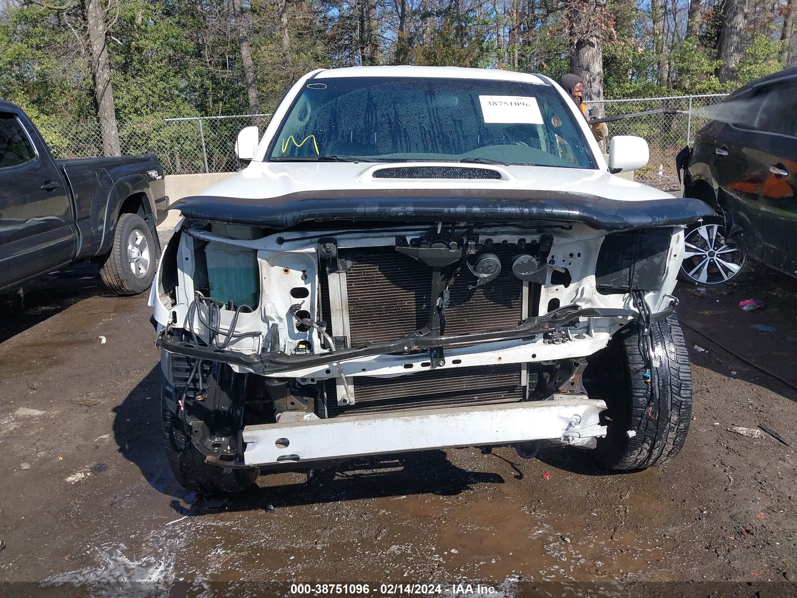 Photo 12 VIN: 5TEJU62N05Z131134 - TOYOTA TACOMA 