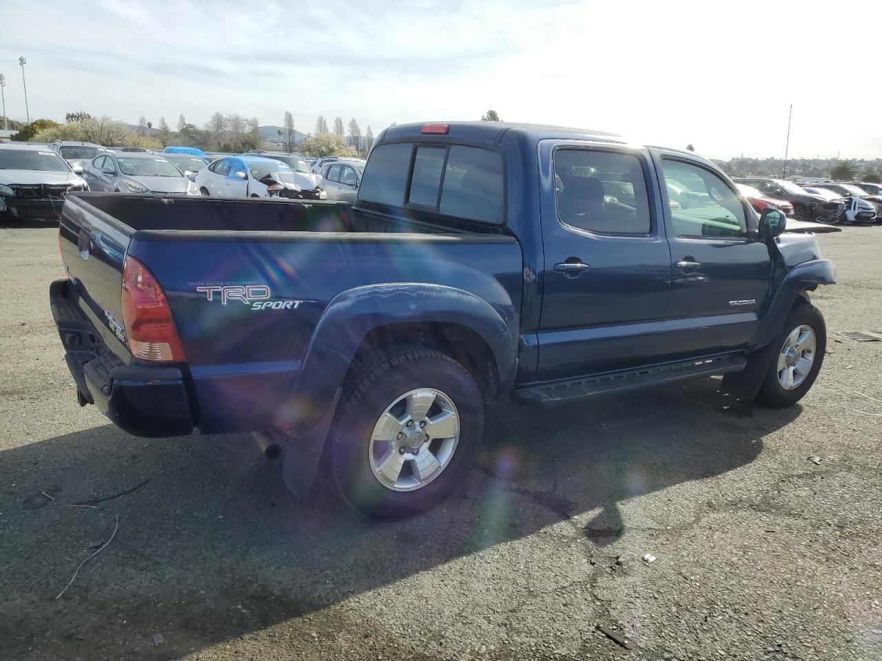 Photo 2 VIN: 5TEJU62N17Z454529 - TOYOTA TACOMA 