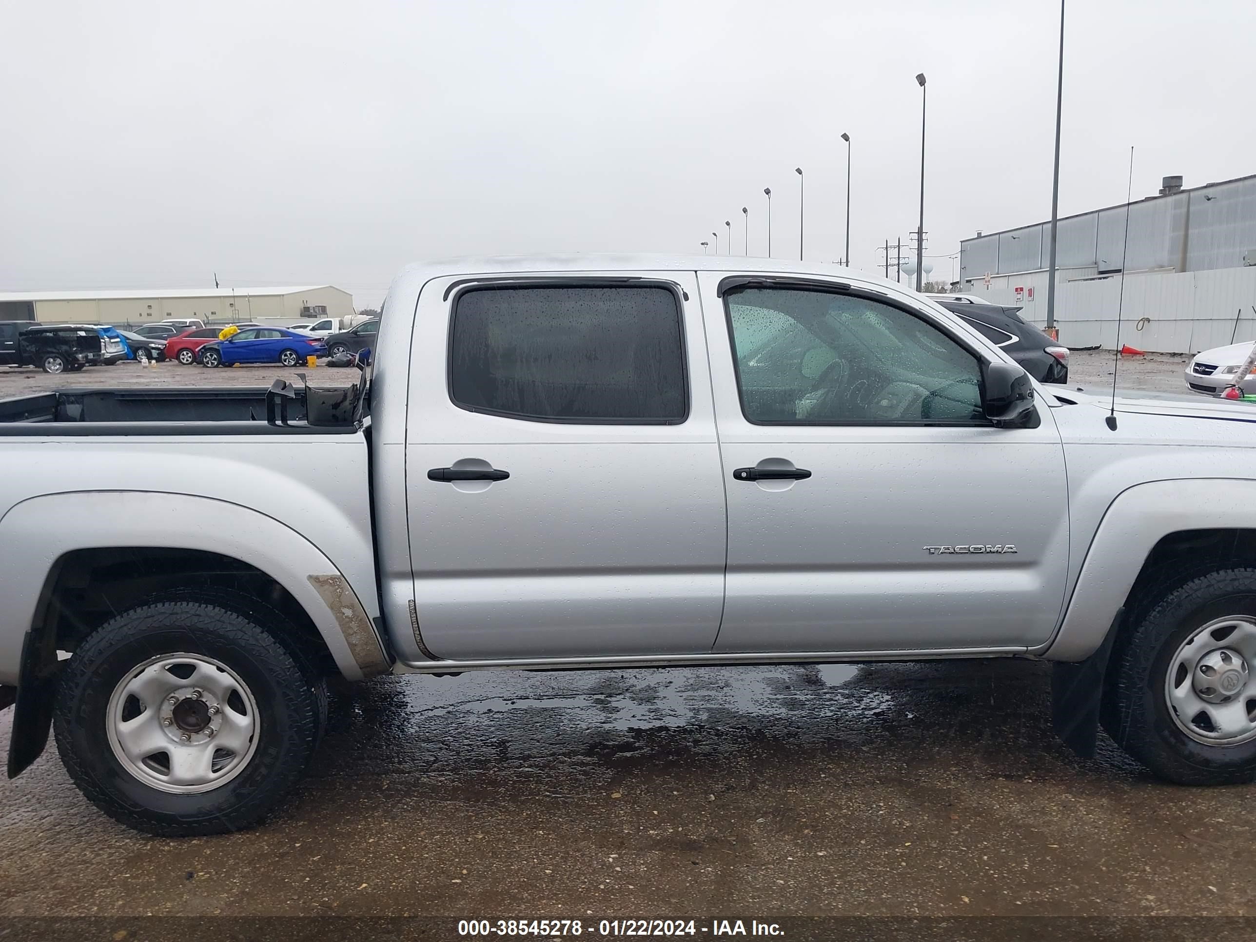 Photo 13 VIN: 5TEJU62N26Z187416 - TOYOTA TACOMA 