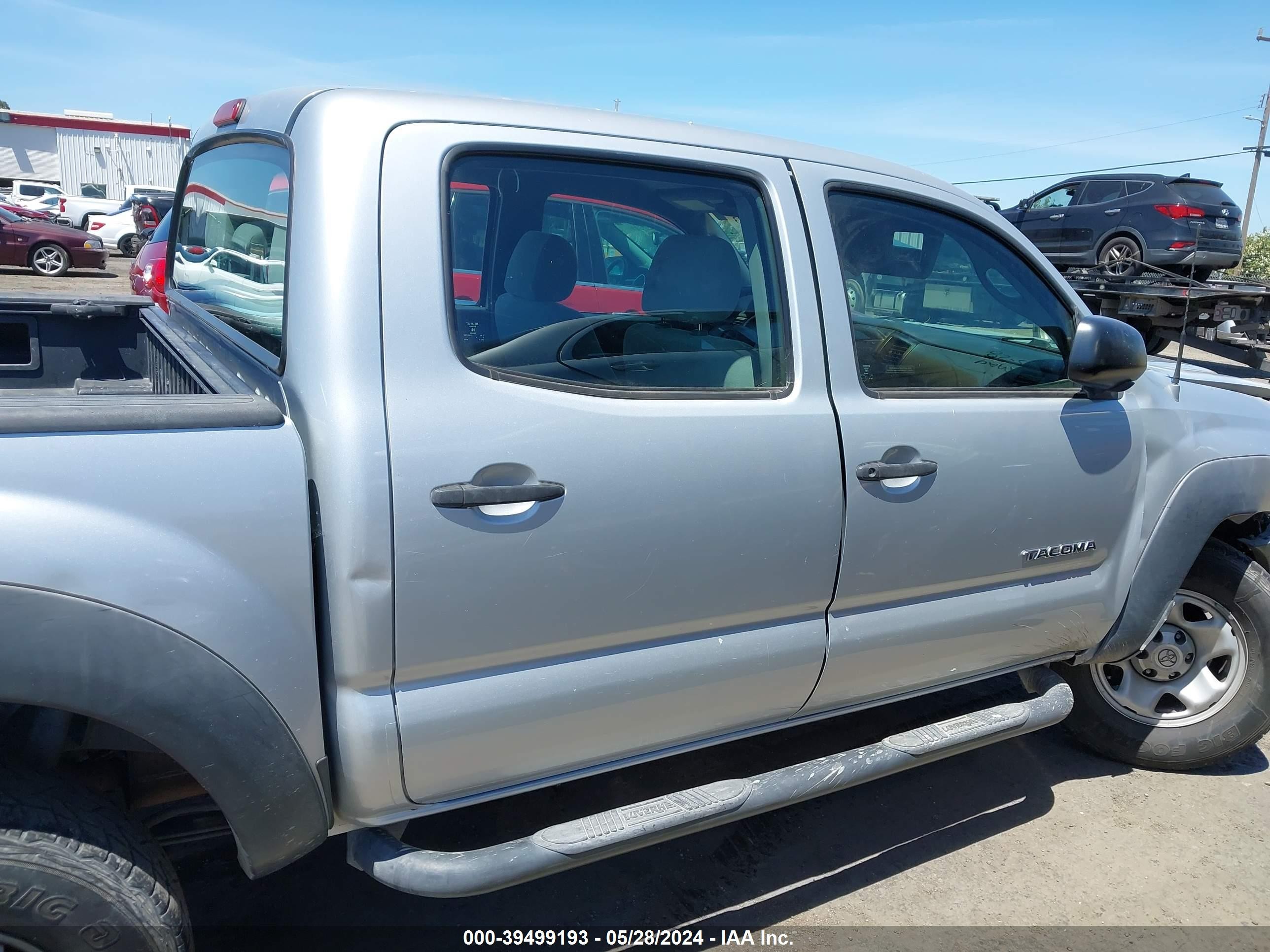 Photo 13 VIN: 5TEJU62N28Z474838 - TOYOTA TACOMA 