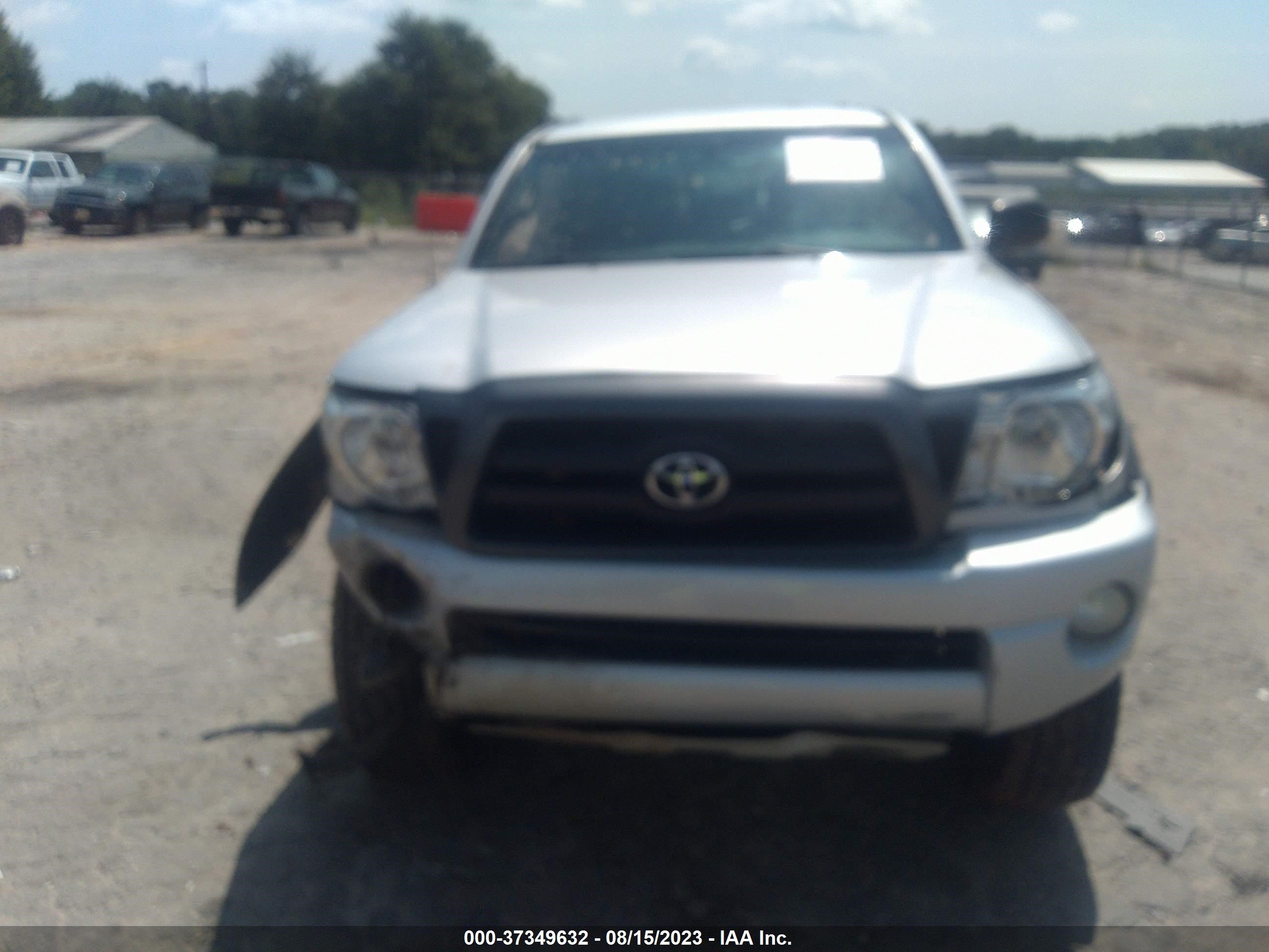 Photo 10 VIN: 5TEJU62N28Z545004 - TOYOTA TACOMA 