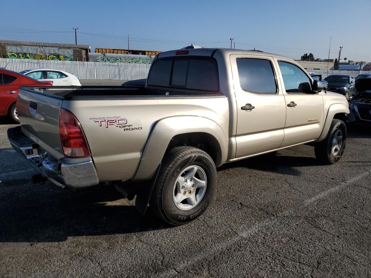 Photo 2 VIN: 5TEJU62N36Z208774 - TOYOTA TACOMA 