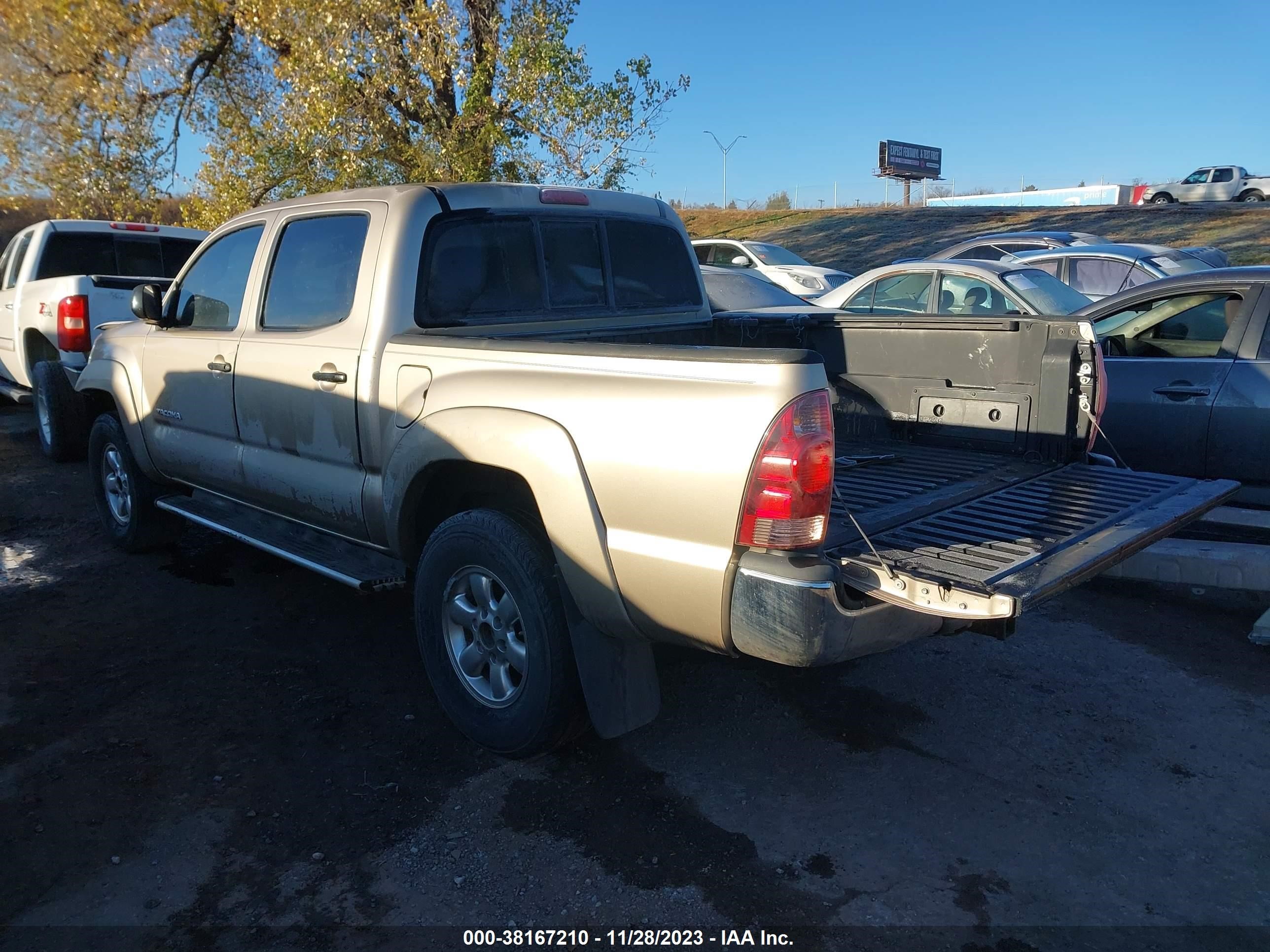 Photo 2 VIN: 5TEJU62N66Z276647 - TOYOTA TACOMA 