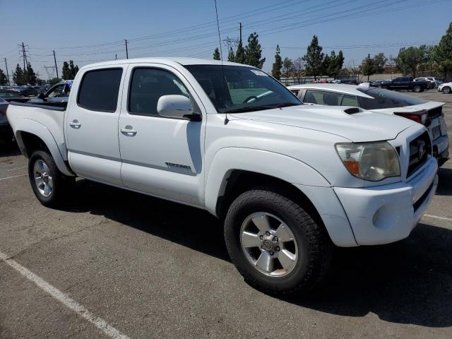 Photo 3 VIN: 5TEJU62N68Z586283 - TOYOTA TACOMA DOU 