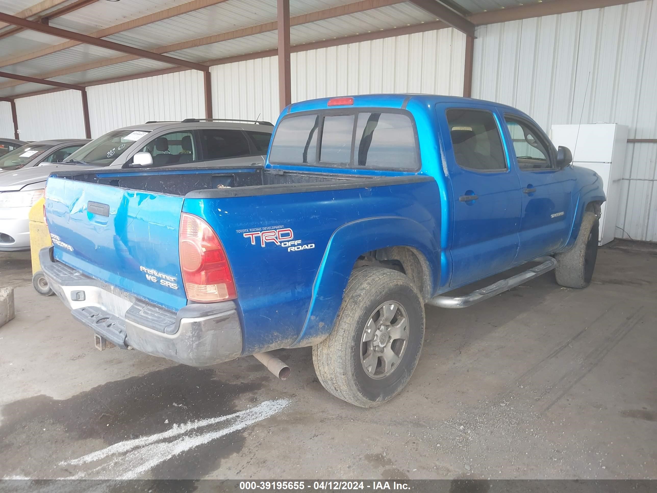 Photo 3 VIN: 5TEJU62N86Z264483 - TOYOTA TACOMA 