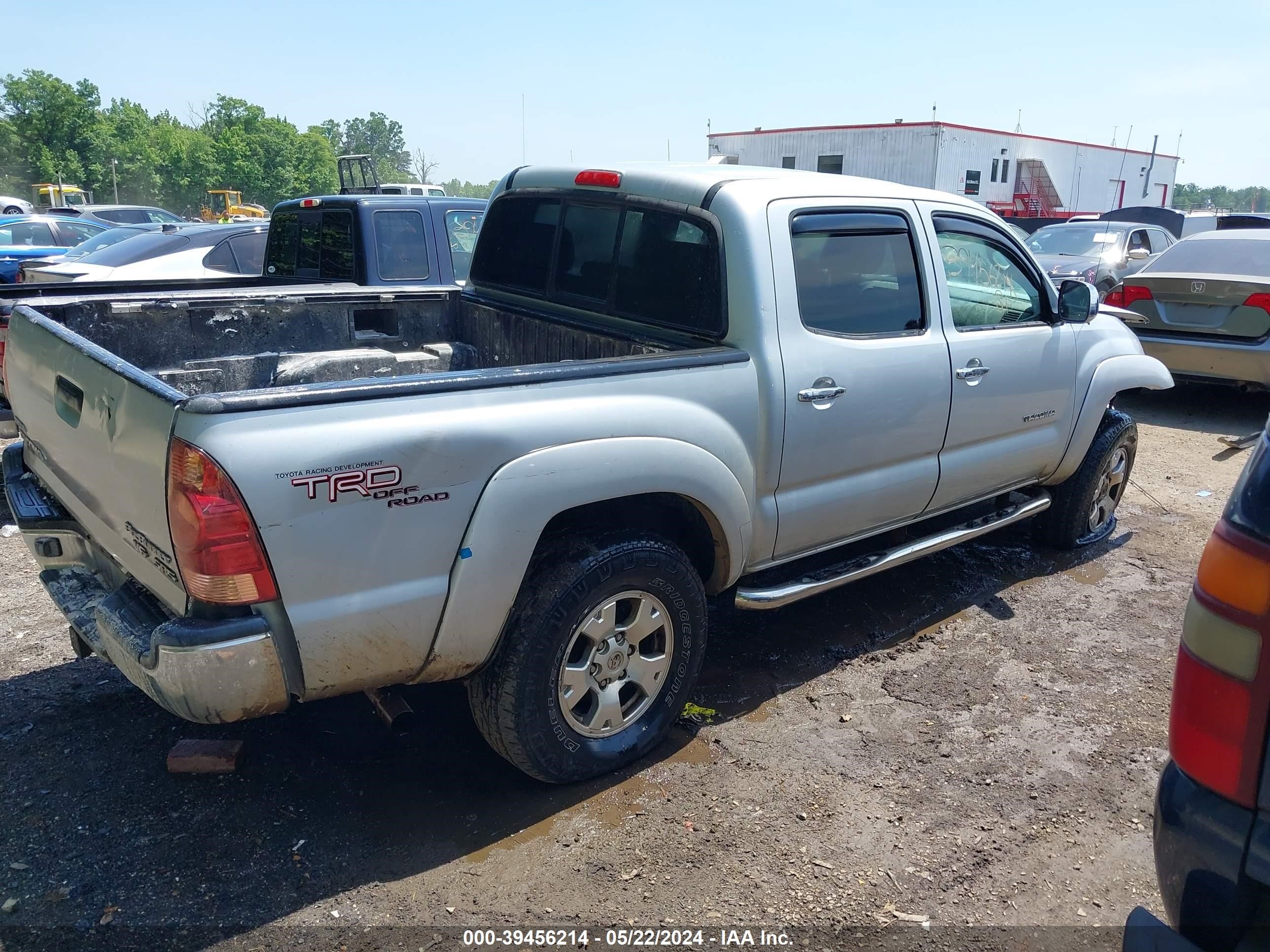 Photo 3 VIN: 5TEJU62N95Z052254 - TOYOTA TACOMA 