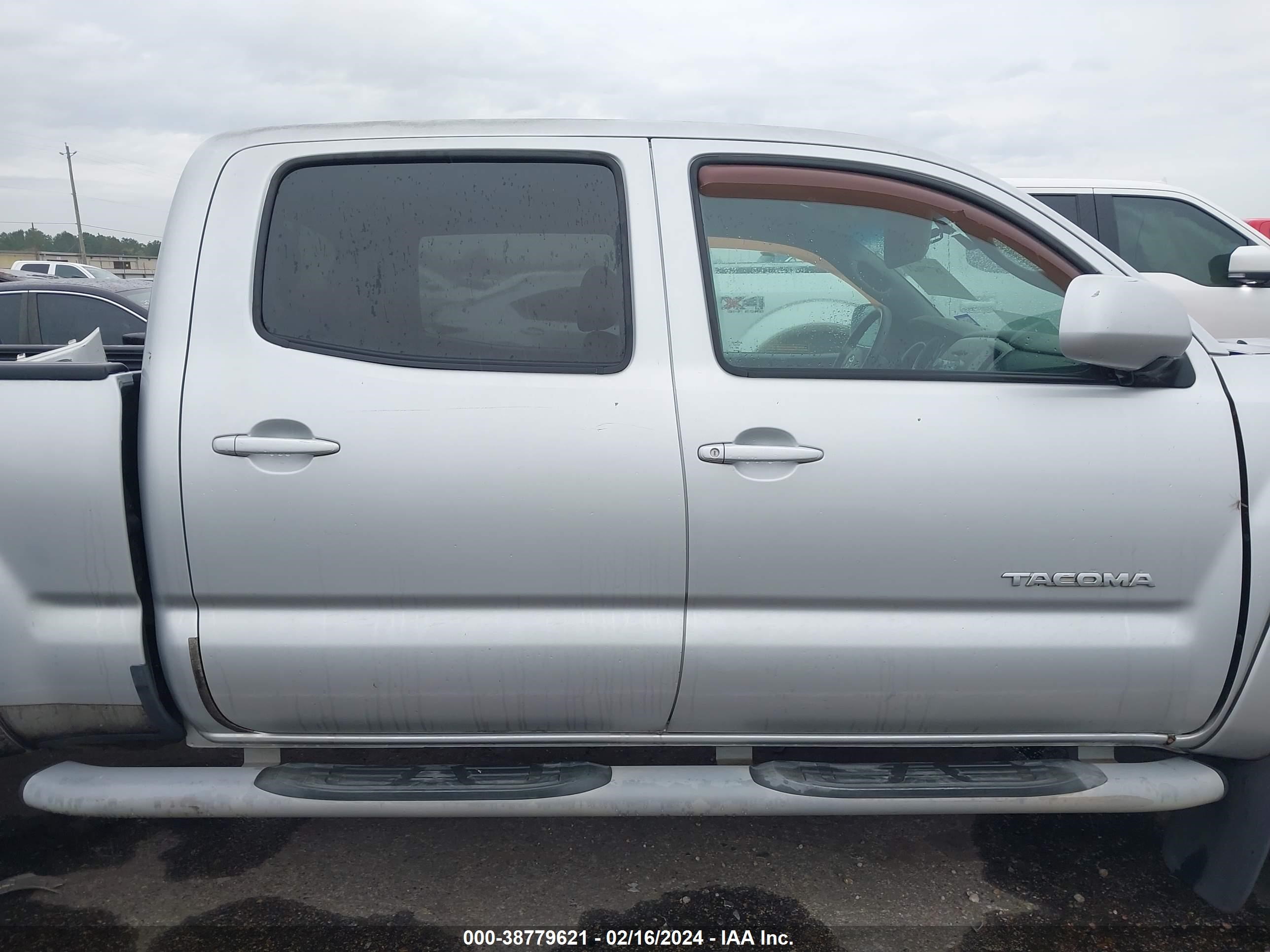 Photo 12 VIN: 5TEKU72N58Z508457 - TOYOTA TACOMA 