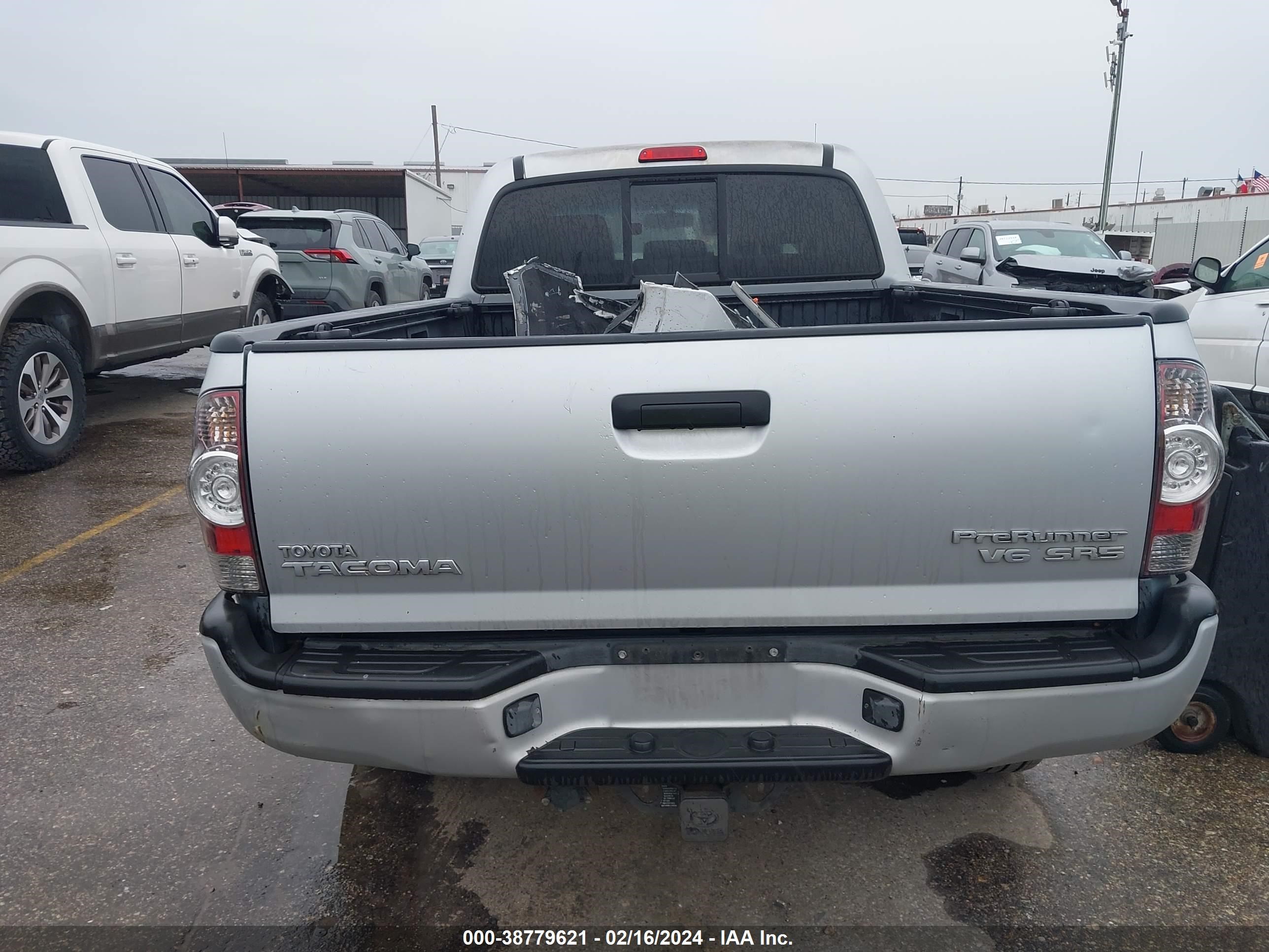 Photo 15 VIN: 5TEKU72N58Z508457 - TOYOTA TACOMA 