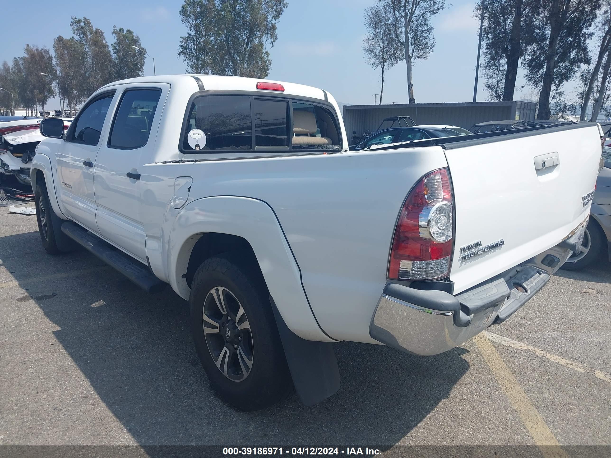 Photo 2 VIN: 5TEKU72N96Z222415 - TOYOTA TACOMA 