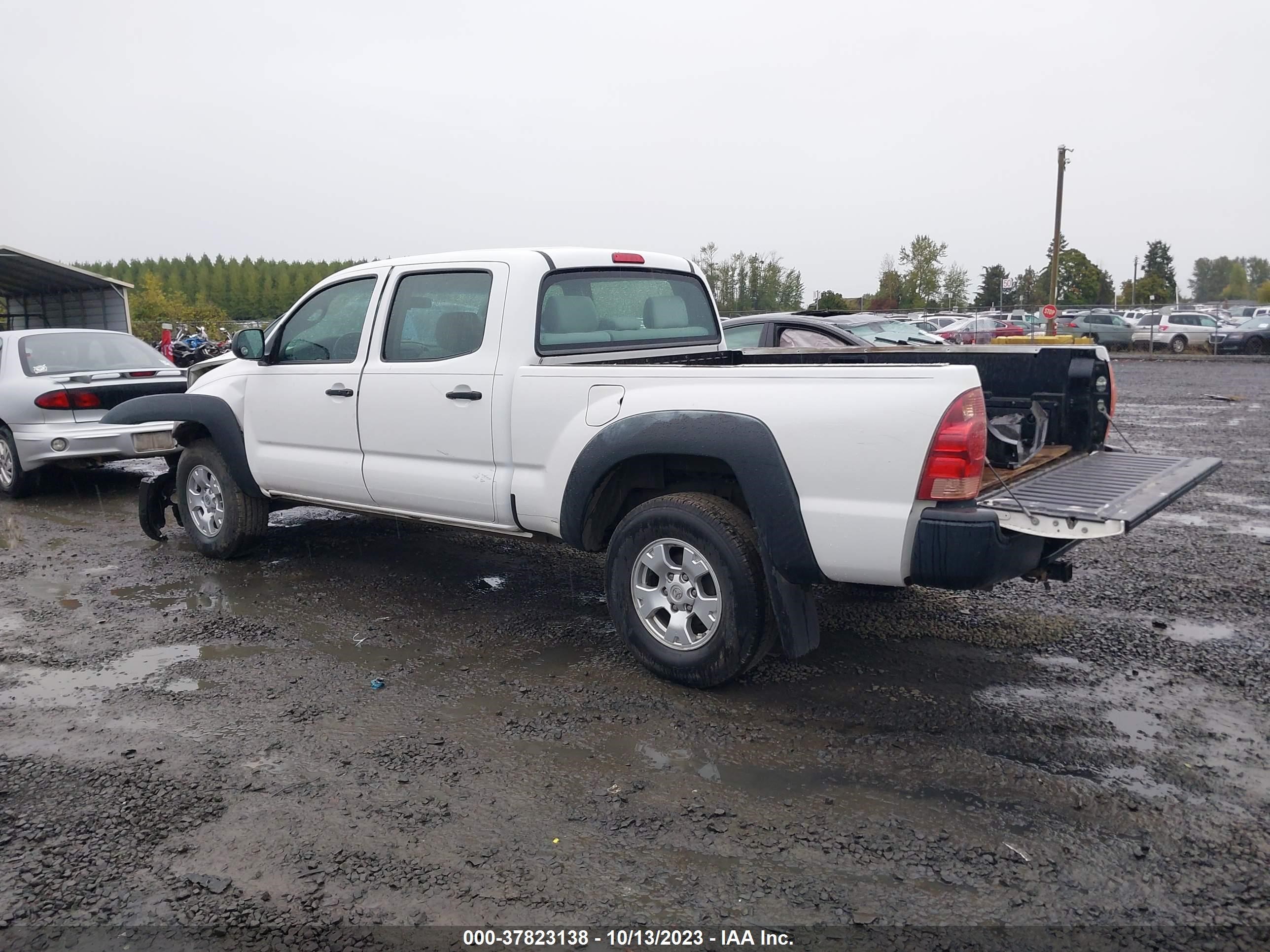 Photo 2 VIN: 5TEKU72N98Z475964 - TOYOTA TACOMA 