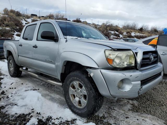 Photo 3 VIN: 5TELD42N85Z127572 - TOYOTA TACOMA DOU 