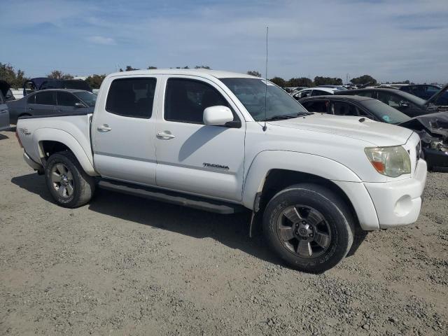 Photo 3 VIN: 5TELU42N05Z102908 - TOYOTA TACOMA DOU 