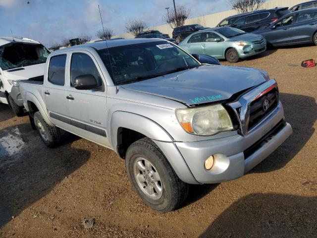 Photo 3 VIN: 5TELU42N05Z132779 - TOYOTA TACOMA DOU 