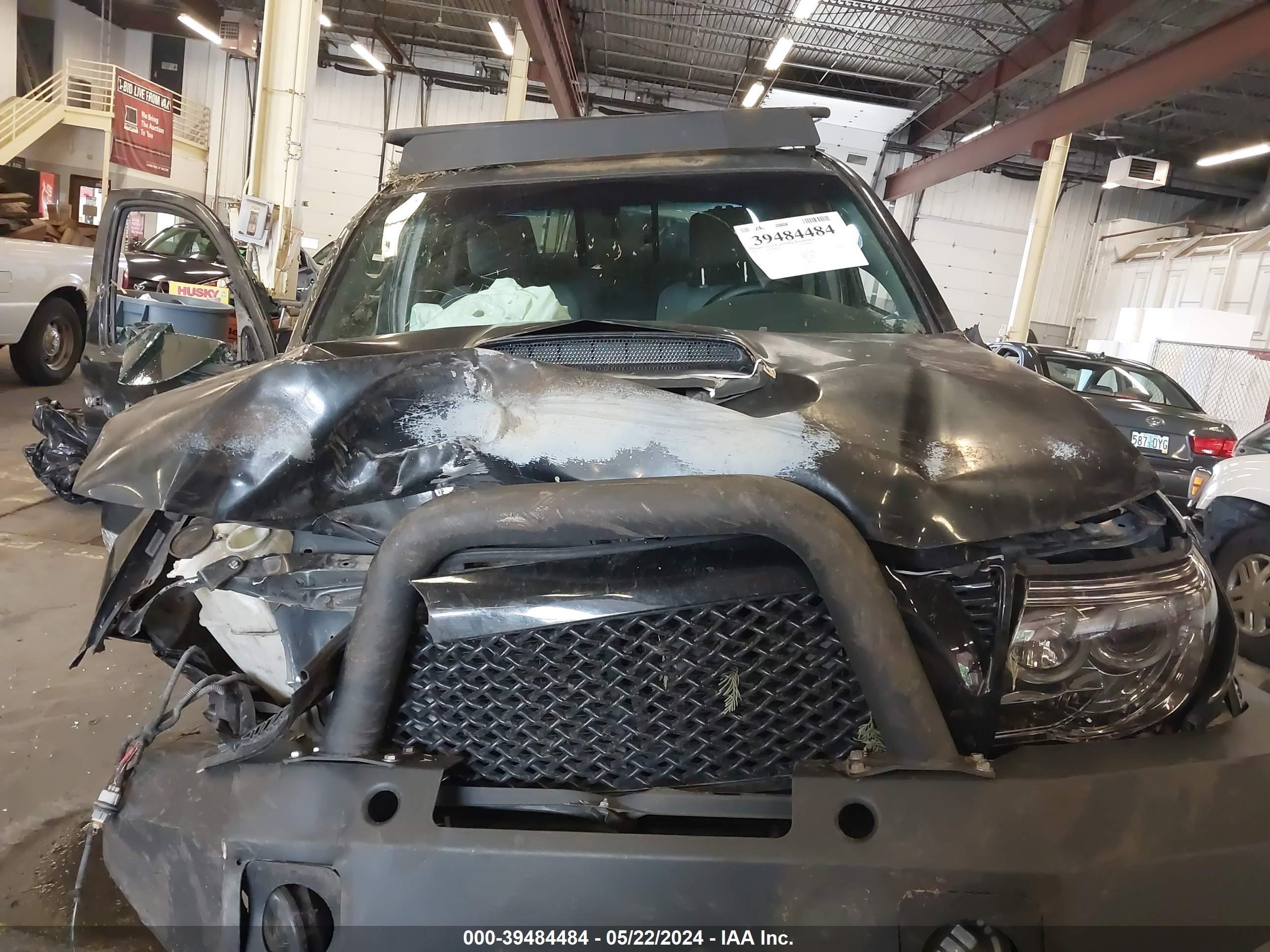 Photo 11 VIN: 5TELU42N07Z412138 - TOYOTA TACOMA 