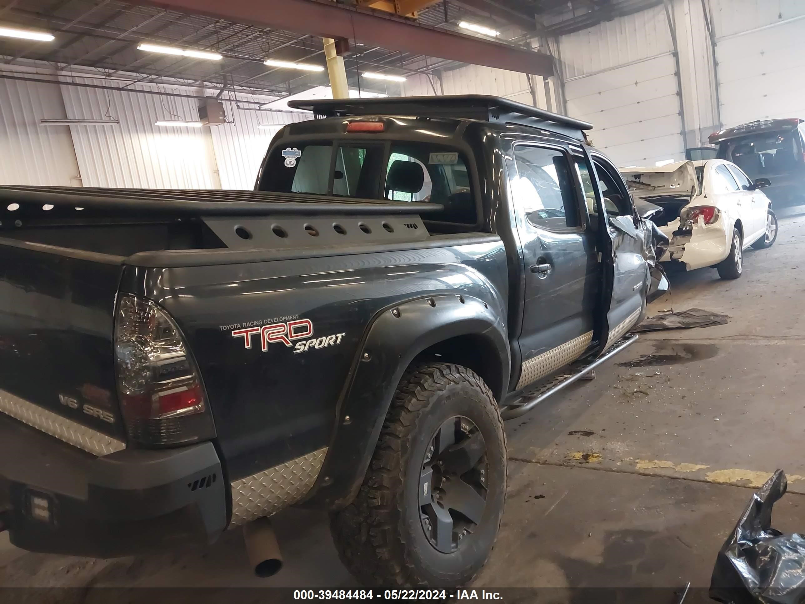 Photo 3 VIN: 5TELU42N07Z412138 - TOYOTA TACOMA 