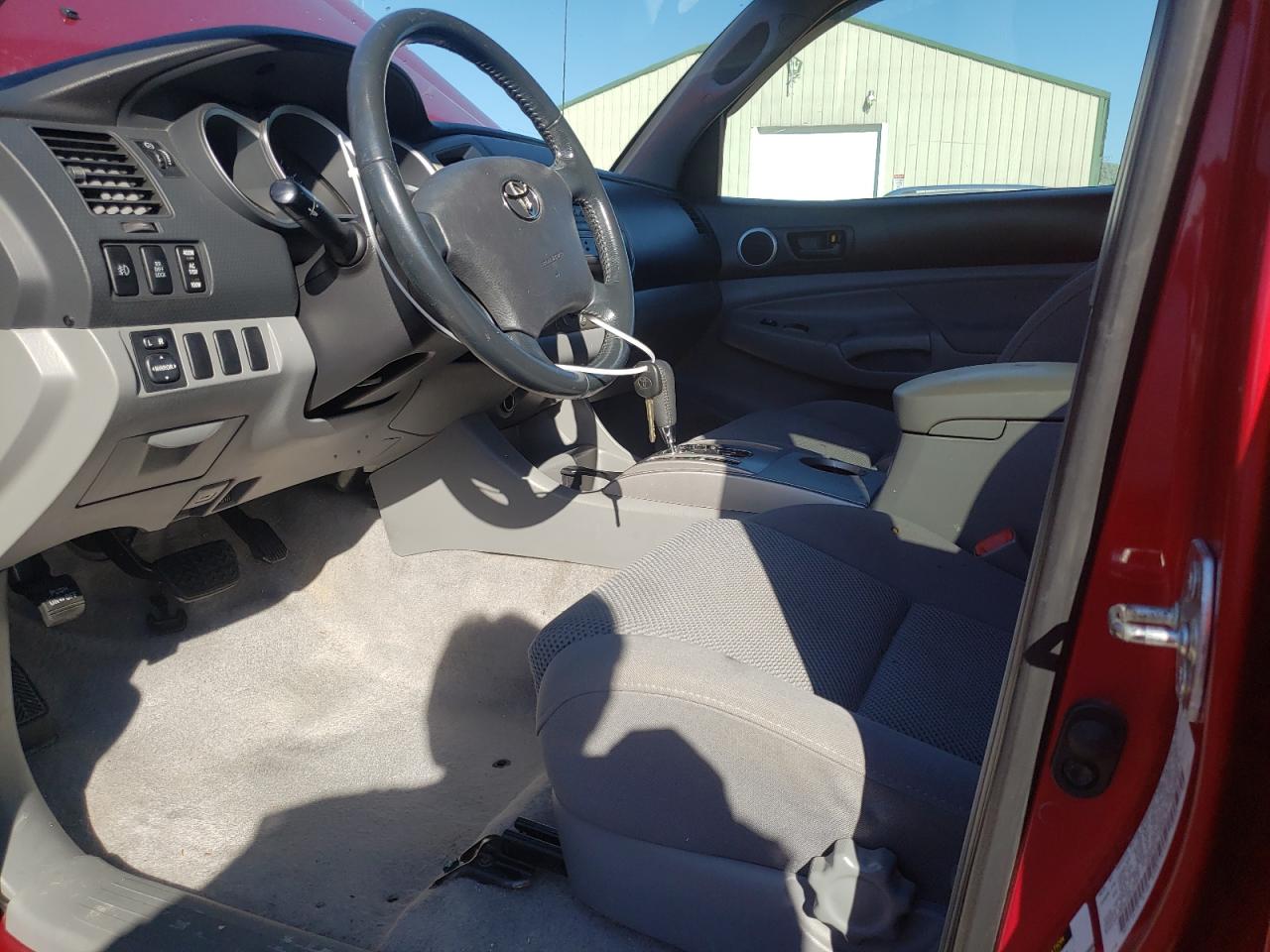 Photo 6 VIN: 5TELU42N08Z522737 - TOYOTA TACOMA 