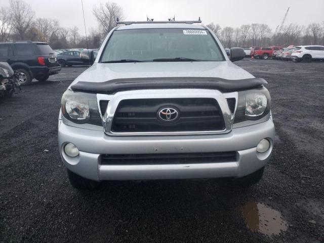 Photo 4 VIN: 5TELU42N15Z120415 - TOYOTA TACOMA DOU 