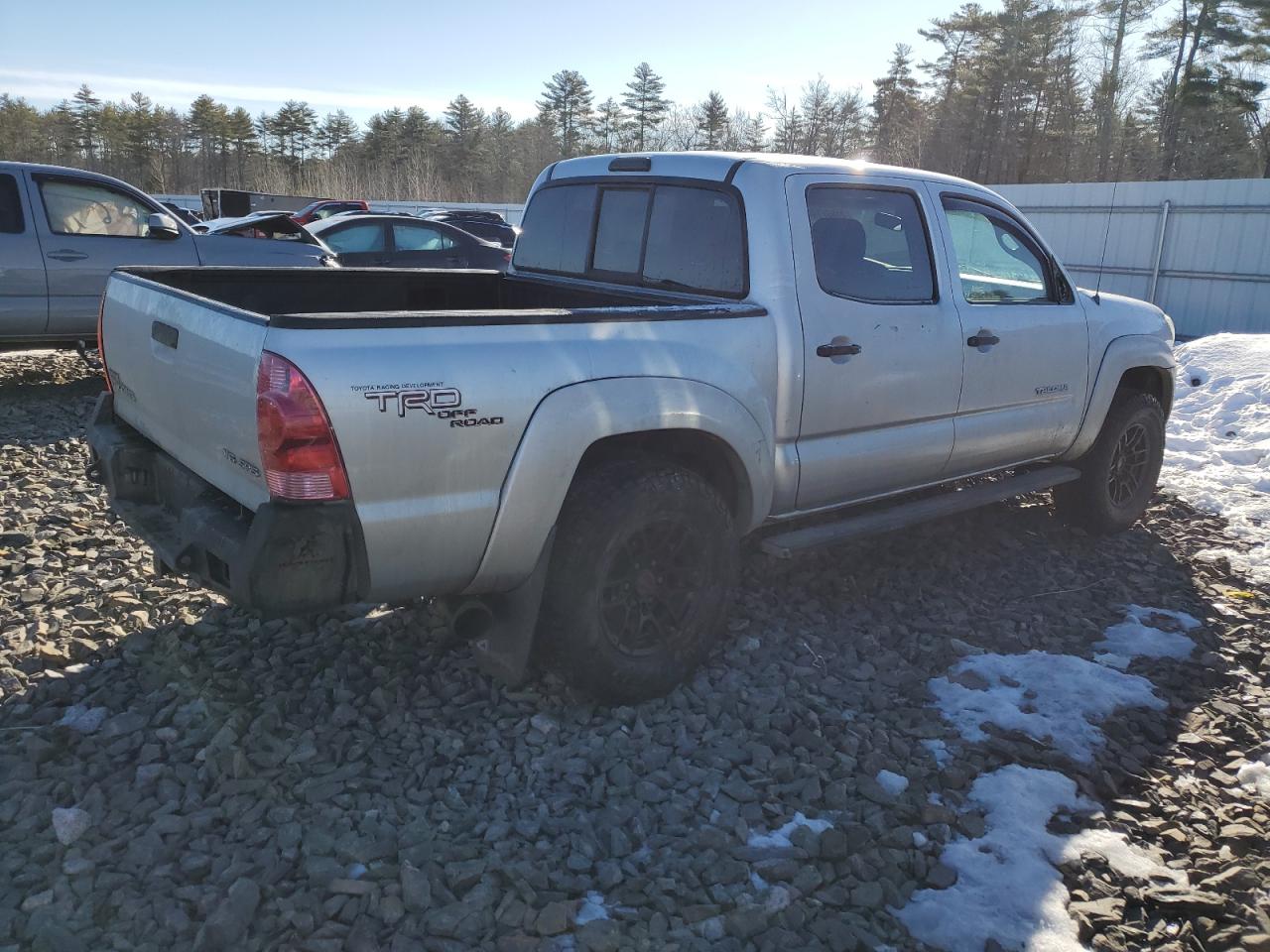 Photo 2 VIN: 5TELU42N17Z424363 - TOYOTA TACOMA 