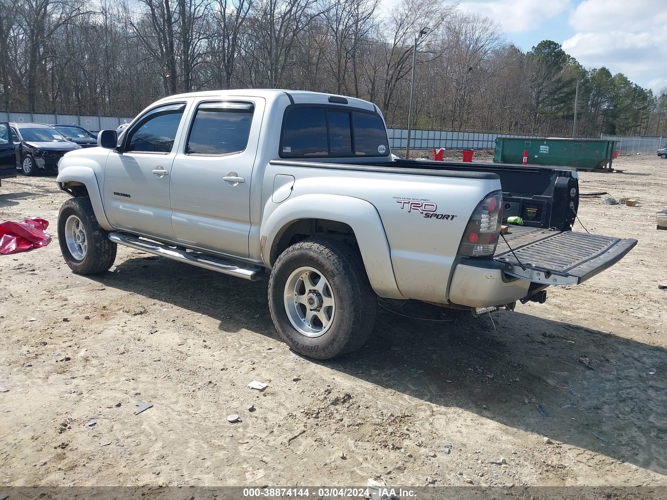 Photo 2 VIN: 5TELU42N35Z096652 - TOYOTA TACOMA 