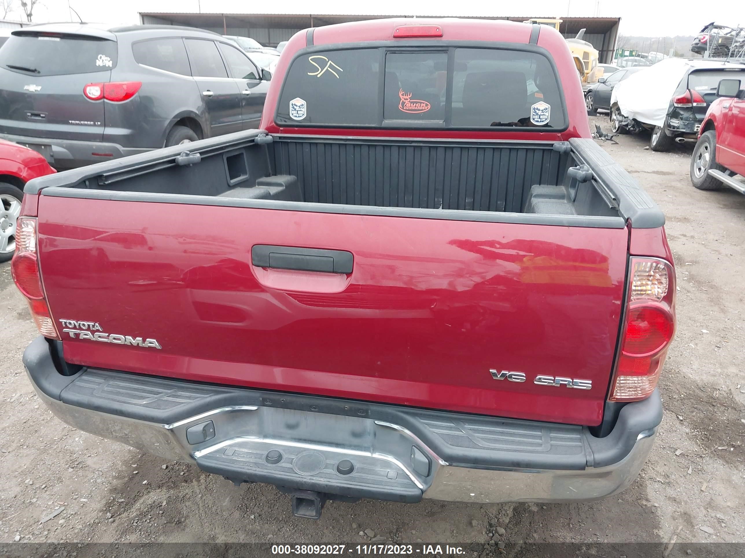 Photo 15 VIN: 5TELU42N36Z268325 - TOYOTA TACOMA 