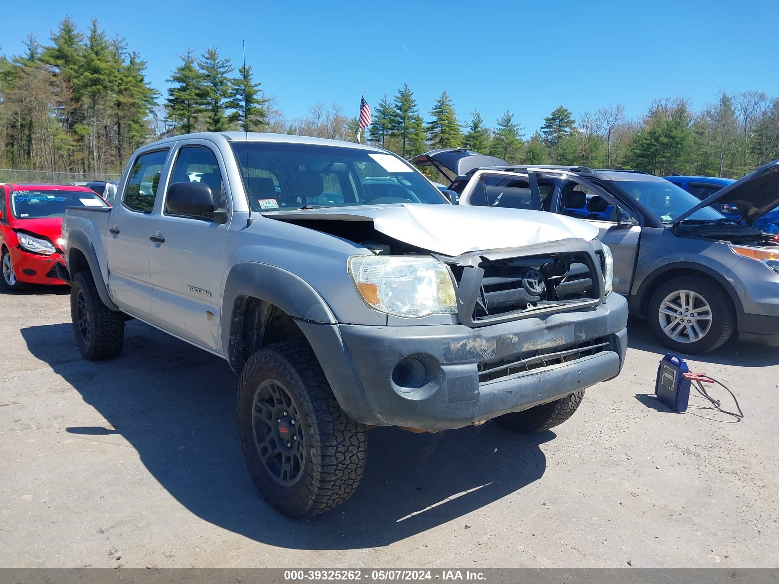 Photo 11 VIN: 5TELU42N37Z344921 - TOYOTA TACOMA 