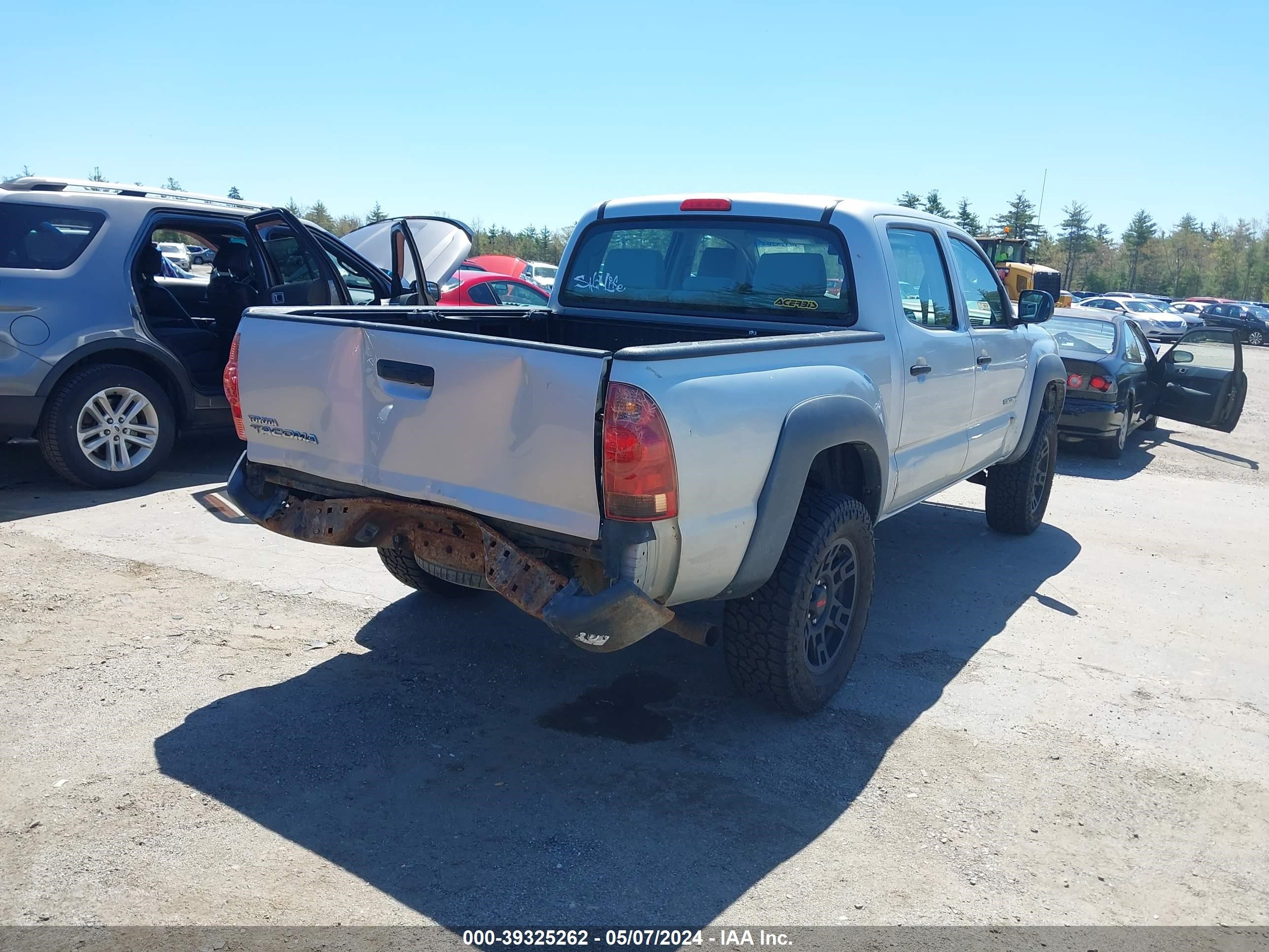 Photo 3 VIN: 5TELU42N37Z344921 - TOYOTA TACOMA 