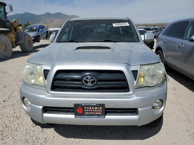 Photo 4 VIN: 5TELU42N38Z529827 - TOYOTA TACOMA DOU 