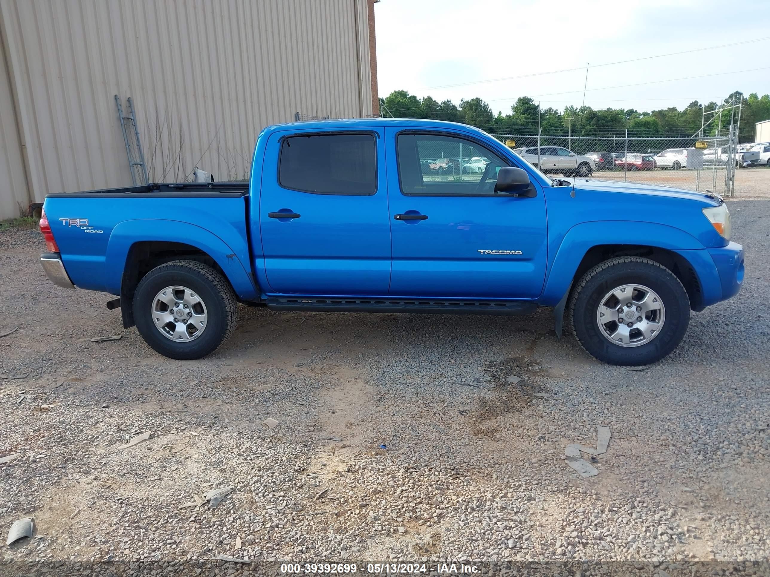 Photo 12 VIN: 5TELU42N38Z575299 - TOYOTA TACOMA 