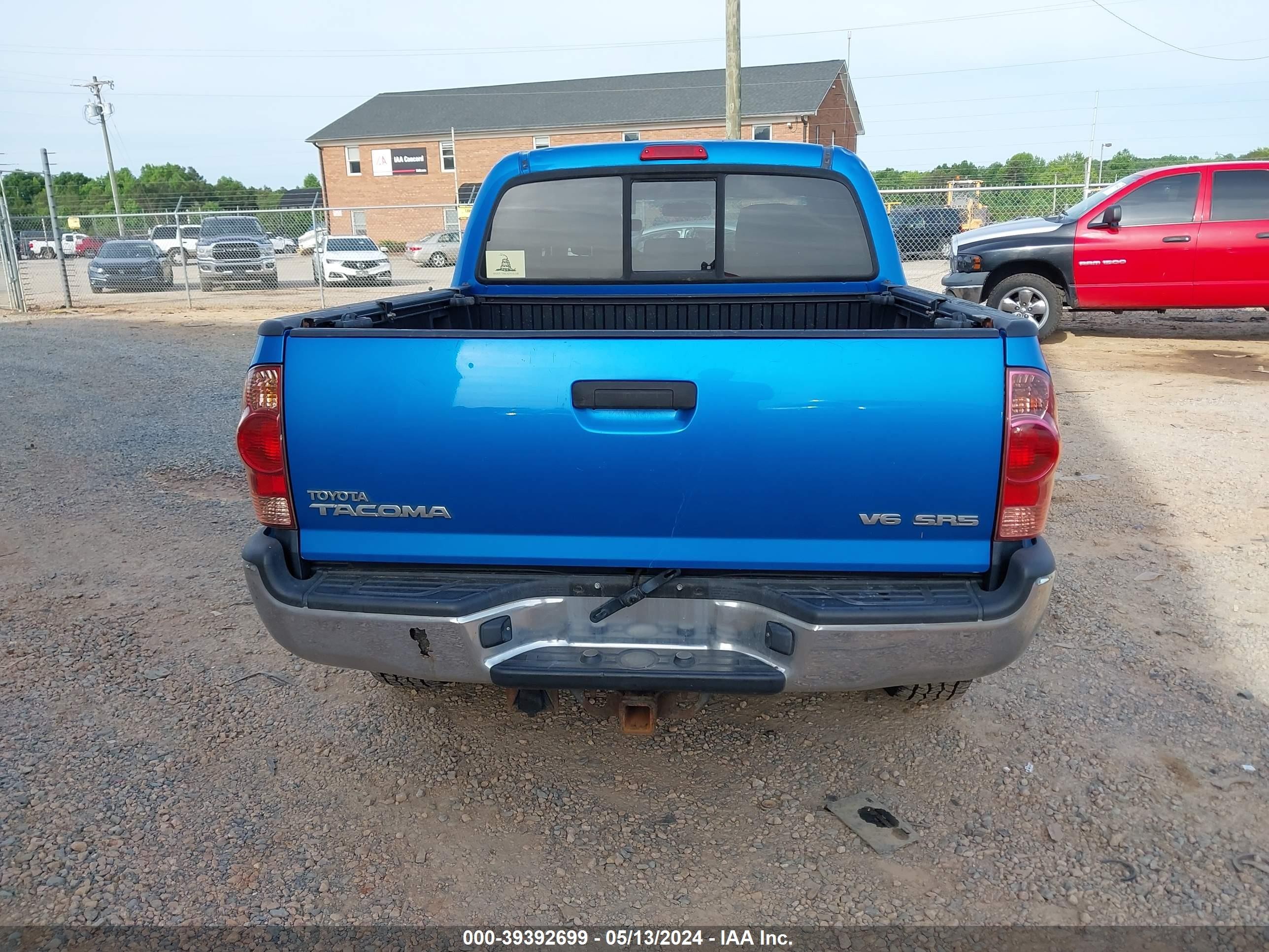 Photo 15 VIN: 5TELU42N38Z575299 - TOYOTA TACOMA 