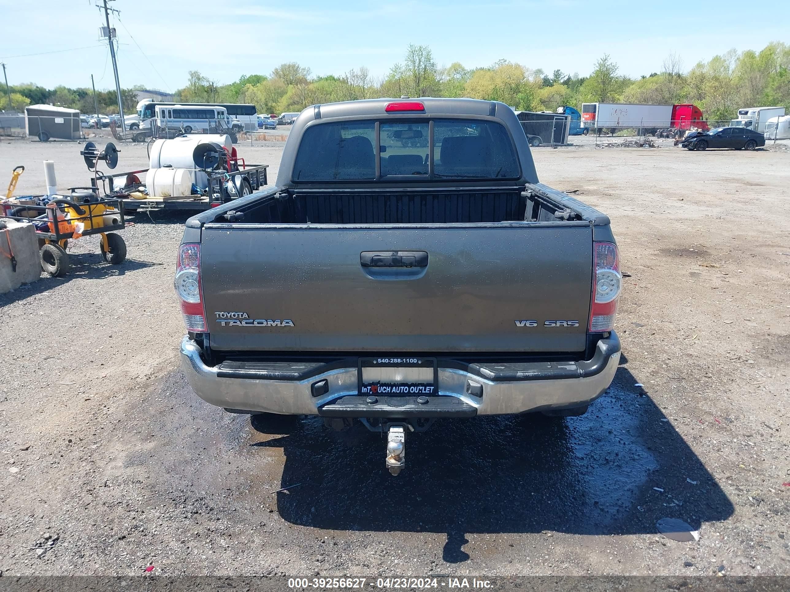 Photo 16 VIN: 5TELU42N39Z618492 - TOYOTA TACOMA 