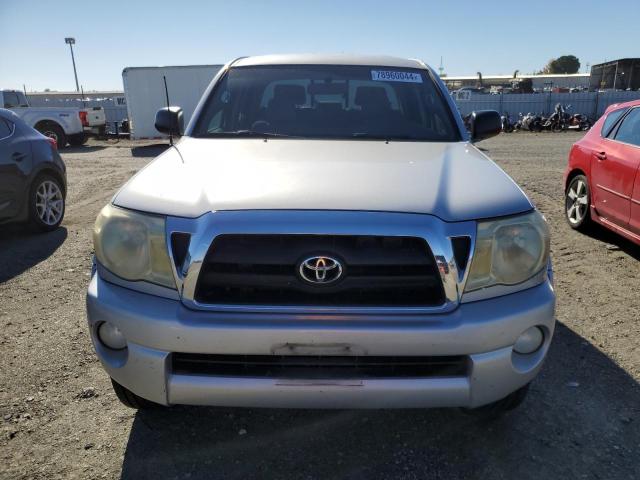 Photo 4 VIN: 5TELU42N45Z087765 - TOYOTA TACOMA DOU 