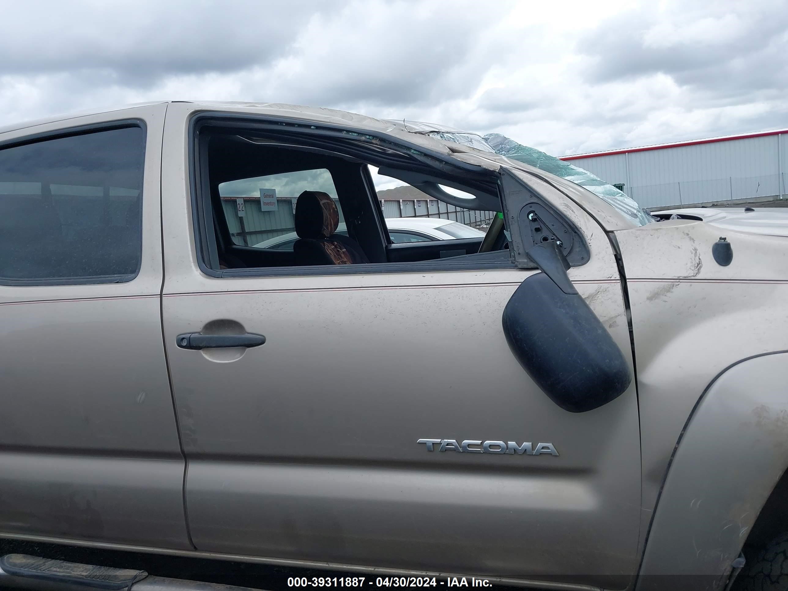 Photo 13 VIN: 5TELU42N477458006 - TOYOTA TACOMA 