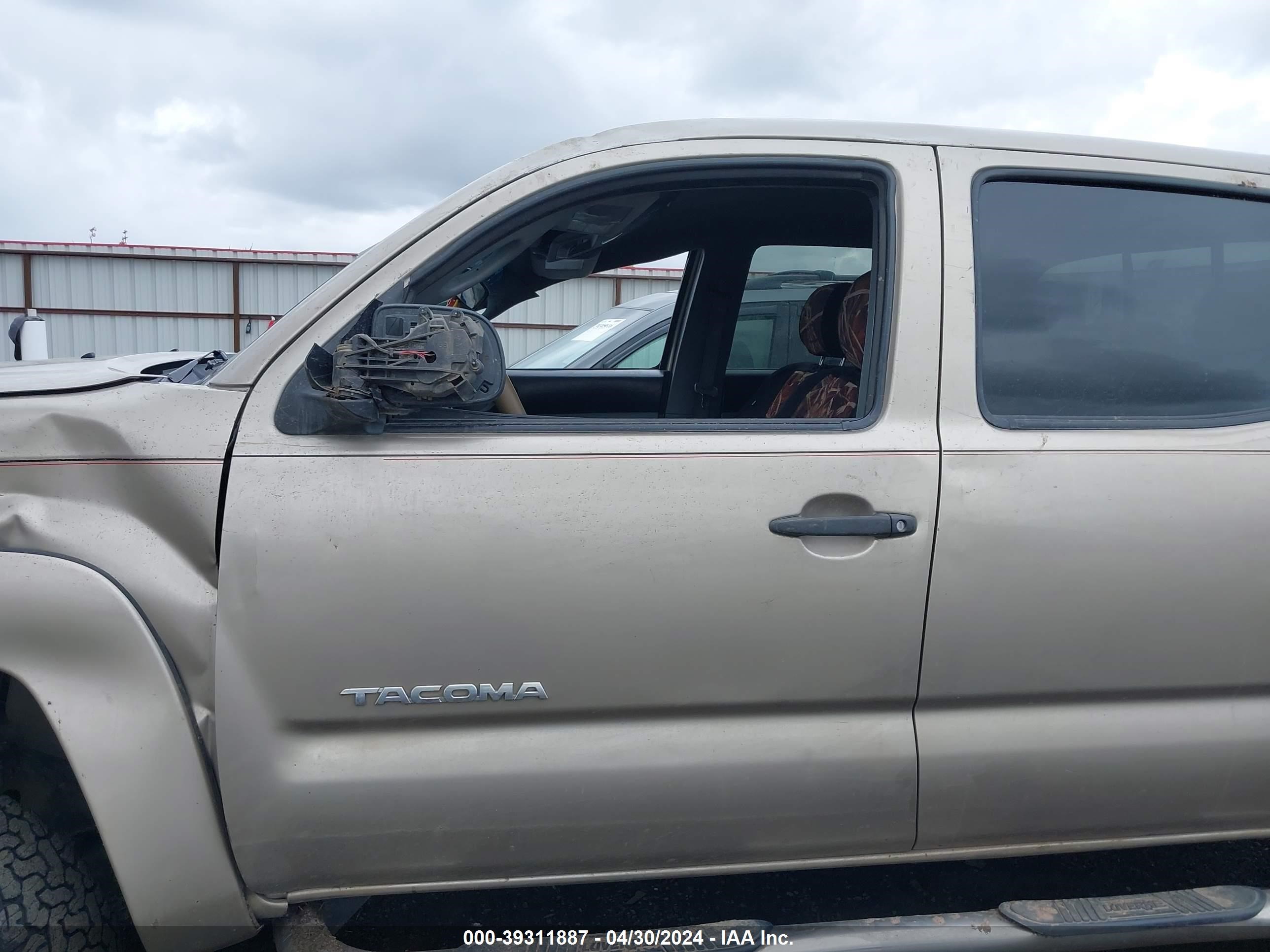 Photo 14 VIN: 5TELU42N477458006 - TOYOTA TACOMA 