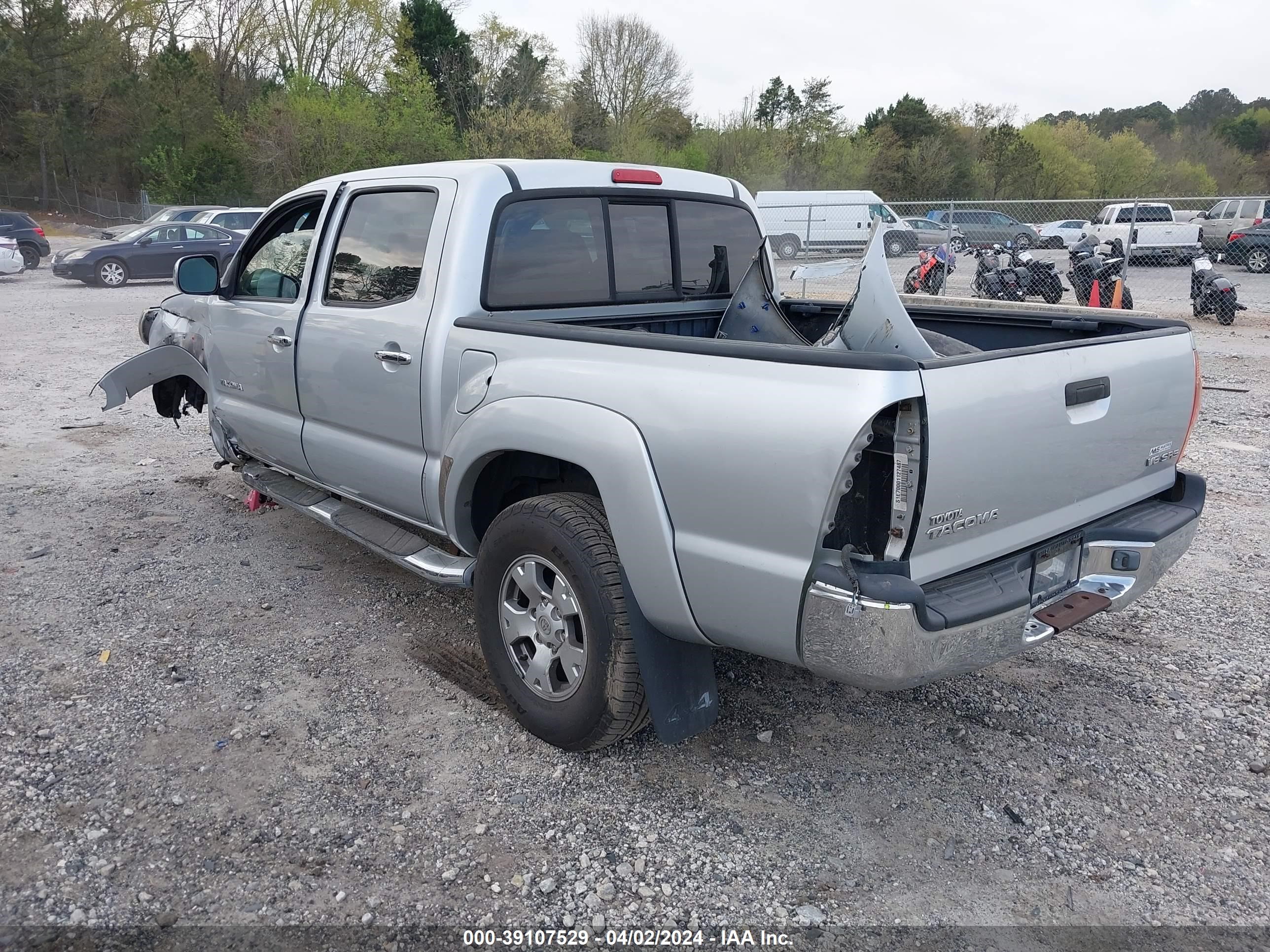 Photo 2 VIN: 5TELU42N48Z510980 - TOYOTA TACOMA 