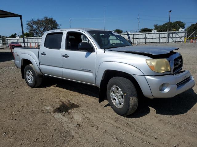 Photo 3 VIN: 5TELU42N56Z153869 - TOYOTA TACOMA DOU 