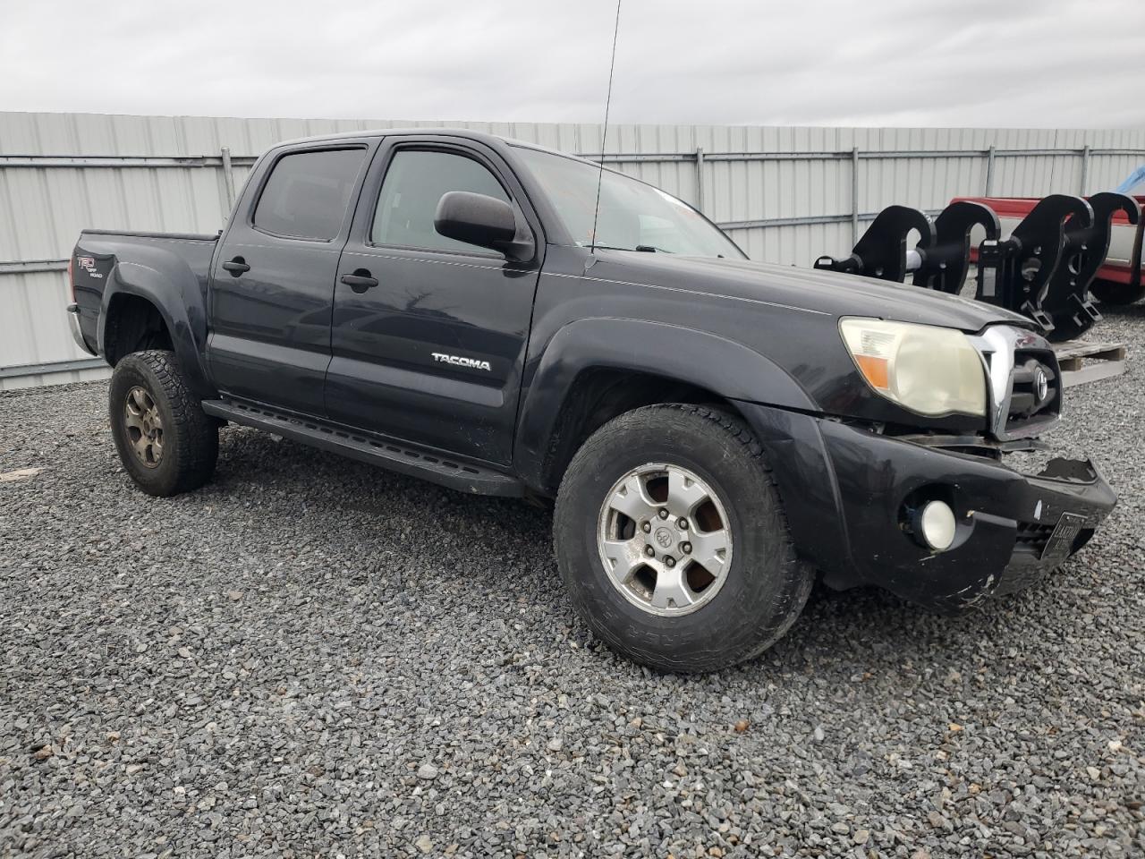 Photo 3 VIN: 5TELU42N58Z569147 - TOYOTA TACOMA 