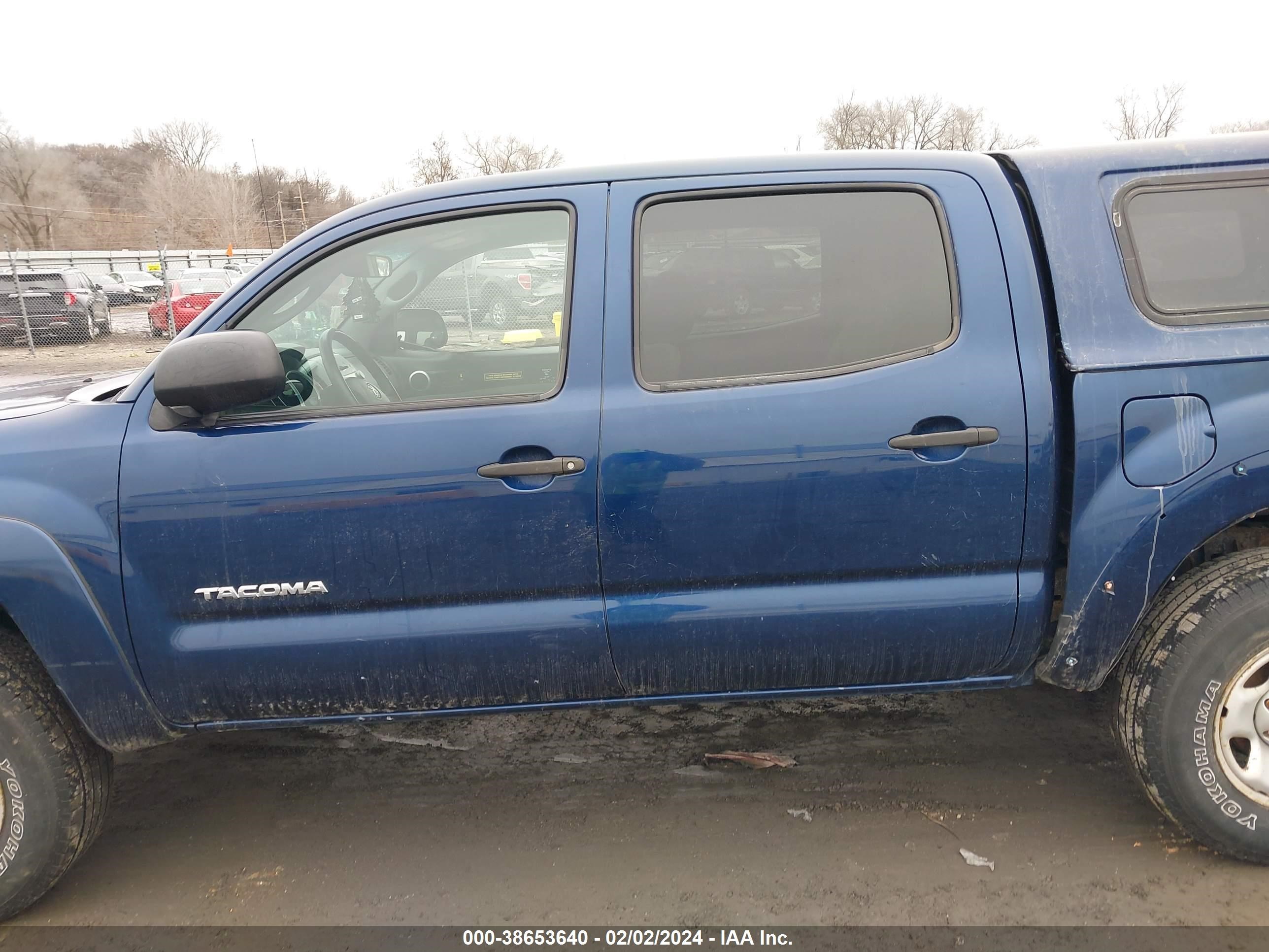 Photo 13 VIN: 5TELU42N68Z498346 - TOYOTA TACOMA 