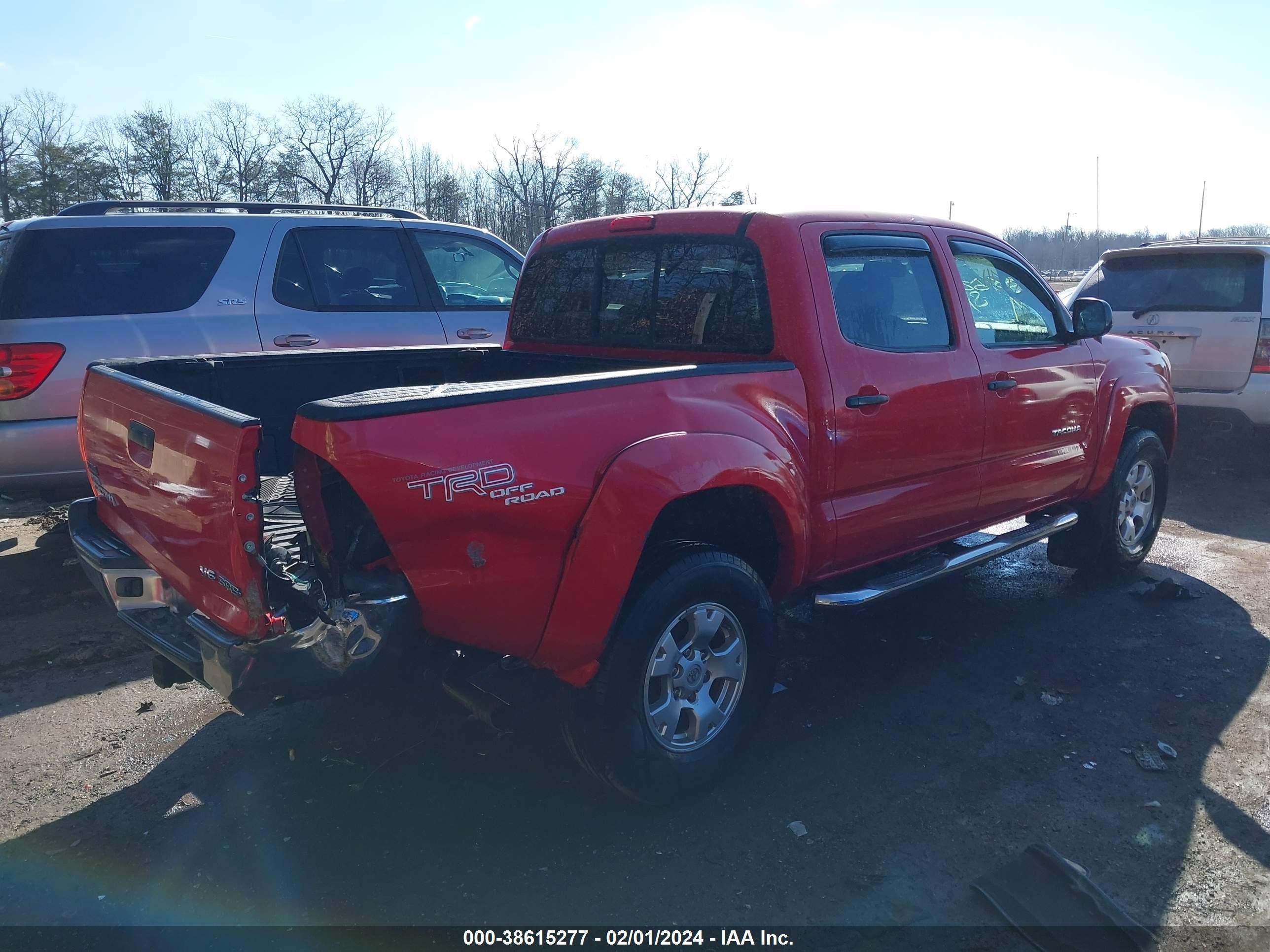 Photo 3 VIN: 5TELU42N68Z578827 - TOYOTA TACOMA 